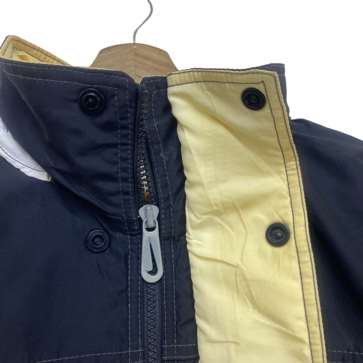 Nike Vintage Nike Swoosh Big Logo Jacket Size US XL / EU 56 / 4 - 12 Thumbnail