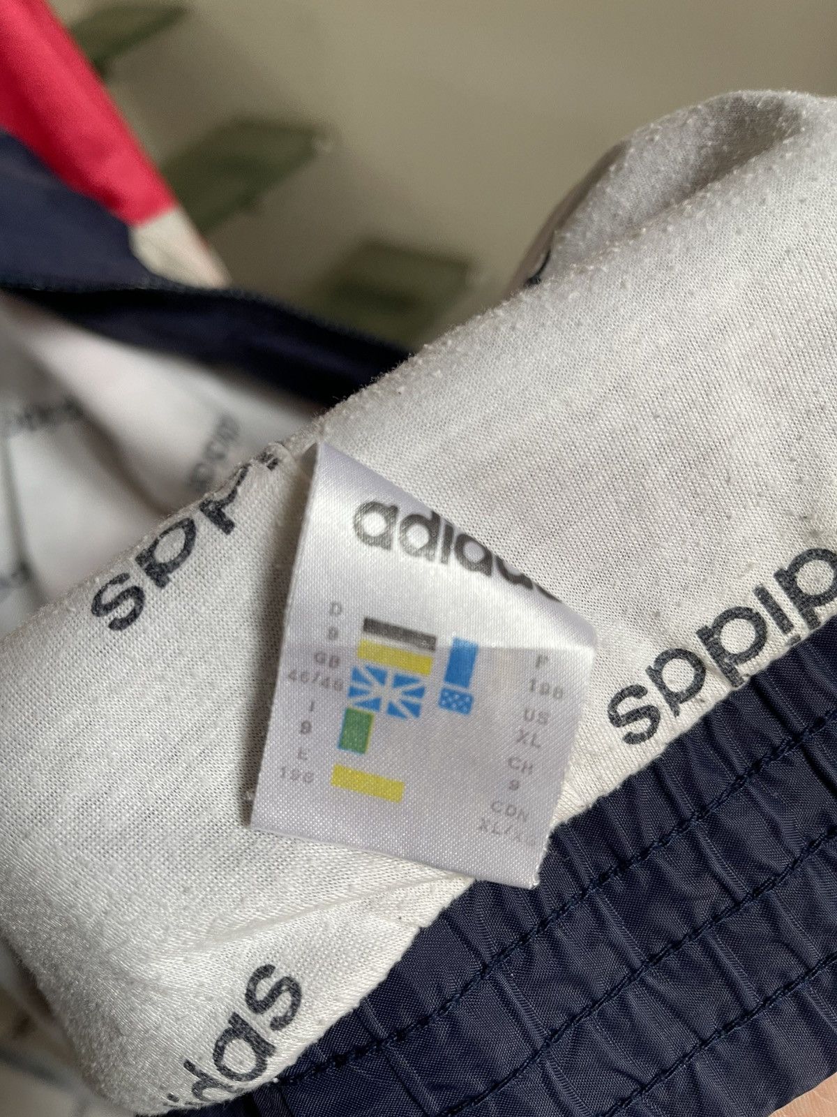 Adidas × Vintage Vintage Adidas Windbreaker 90s like balenci Size US XL / EU 56 / 4 - 3 Thumbnail