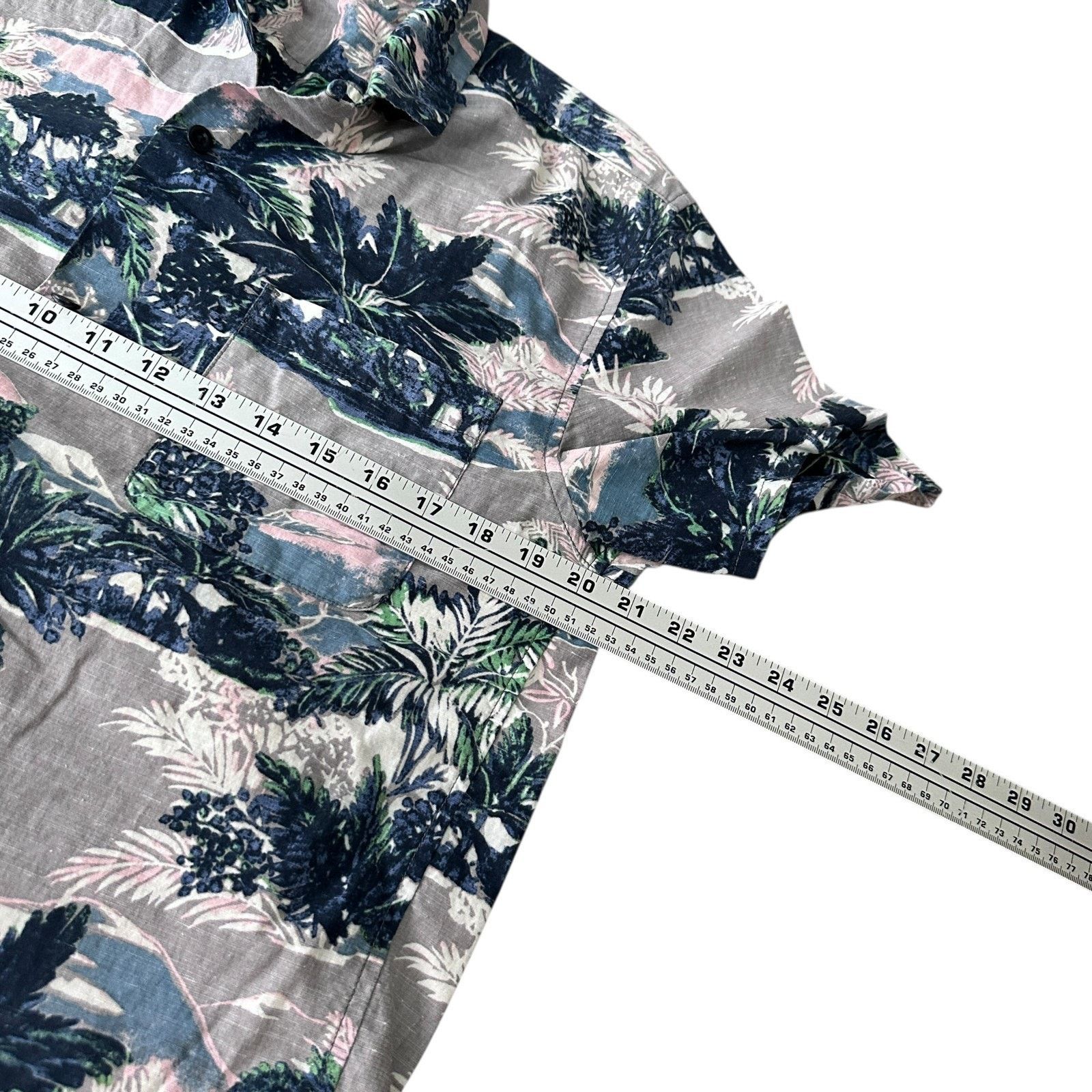 Outerknown Outerknown Hawaiian Shirt Men’s M Gray Short Sleeve Button Size US M / EU 48-50 / 2 - 8 Thumbnail