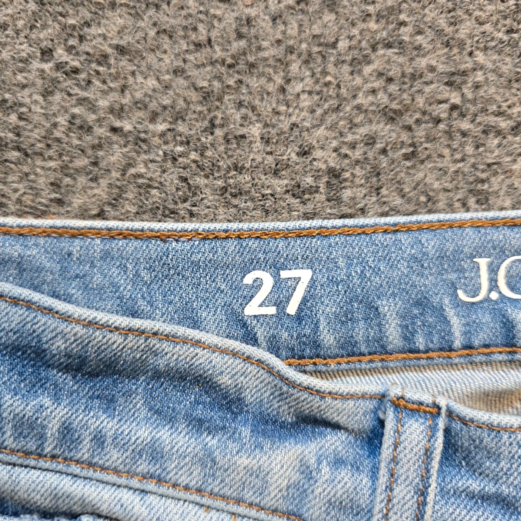 J.Crew J.CREW Jeans Womens 27 Blue 9 Inch Denim Boot Crop Light Wash Raw Hem Capsule Crop Jeans Women Regular 5-Pocket Denim Campture? Size 27" / US 4 / IT 40 - 4 Thumbnail