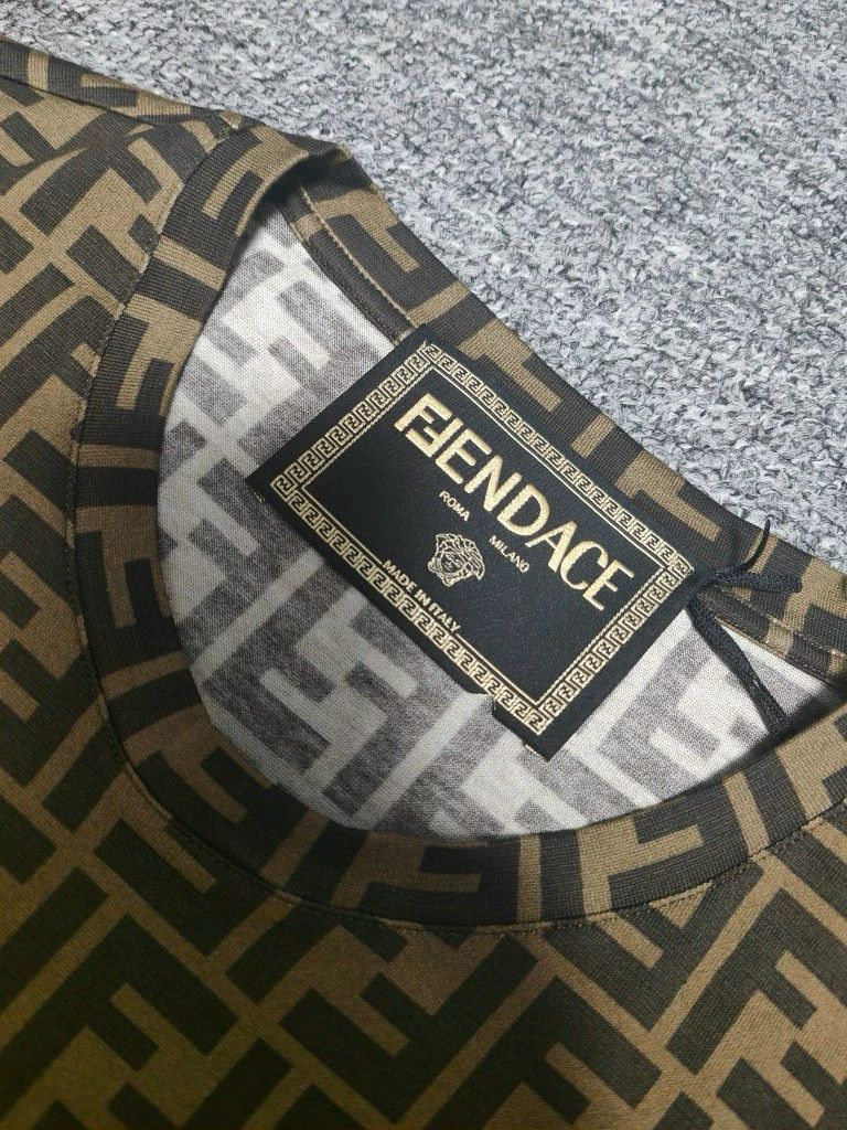 Versace Versace Short sleeves Size US S / EU 44-46 / 1 - 4 Thumbnail