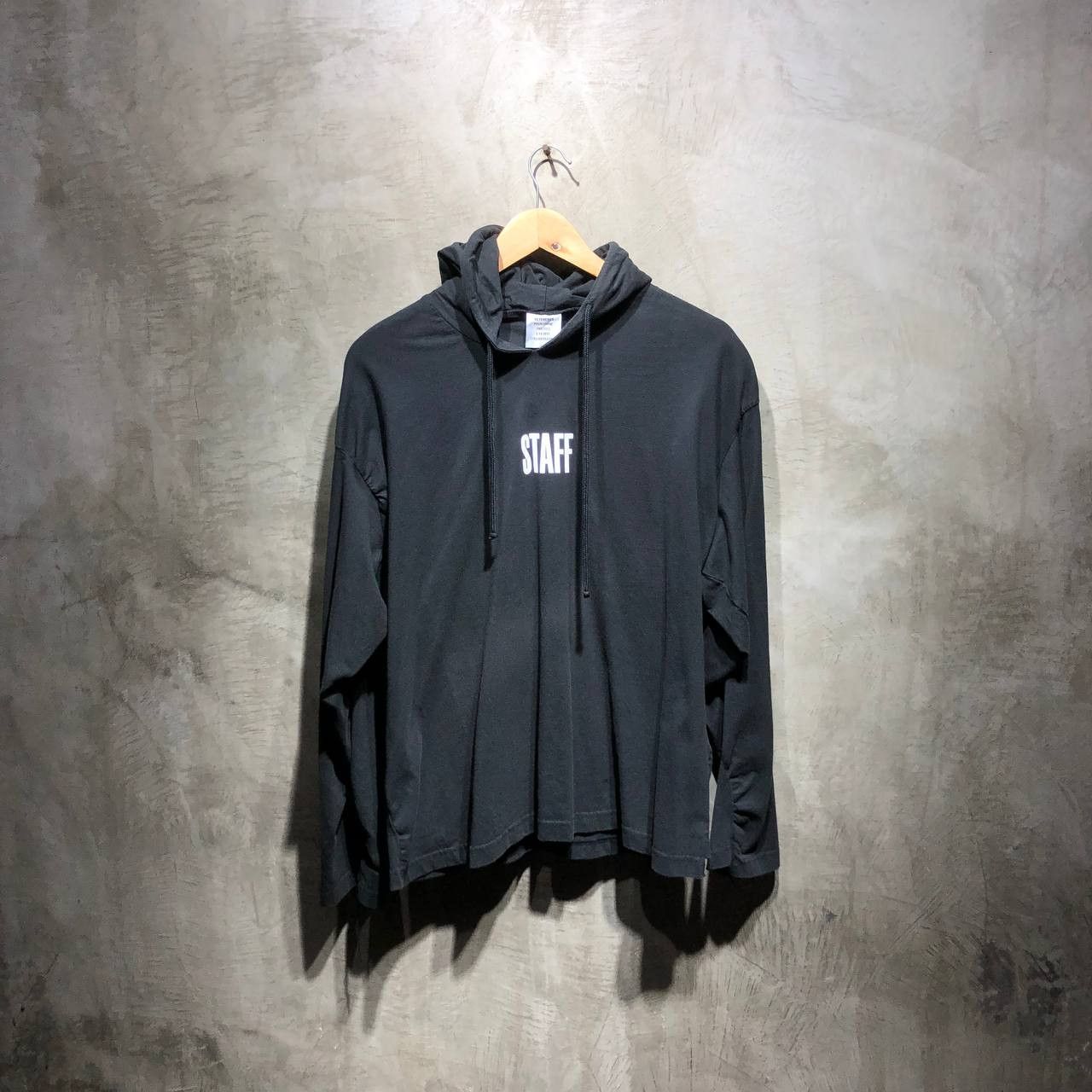 Hanes × Vetements Vetements X Hanes SS17 Staff Hoodie Size US L / EU 52-54 / 3 - 7 Thumbnail