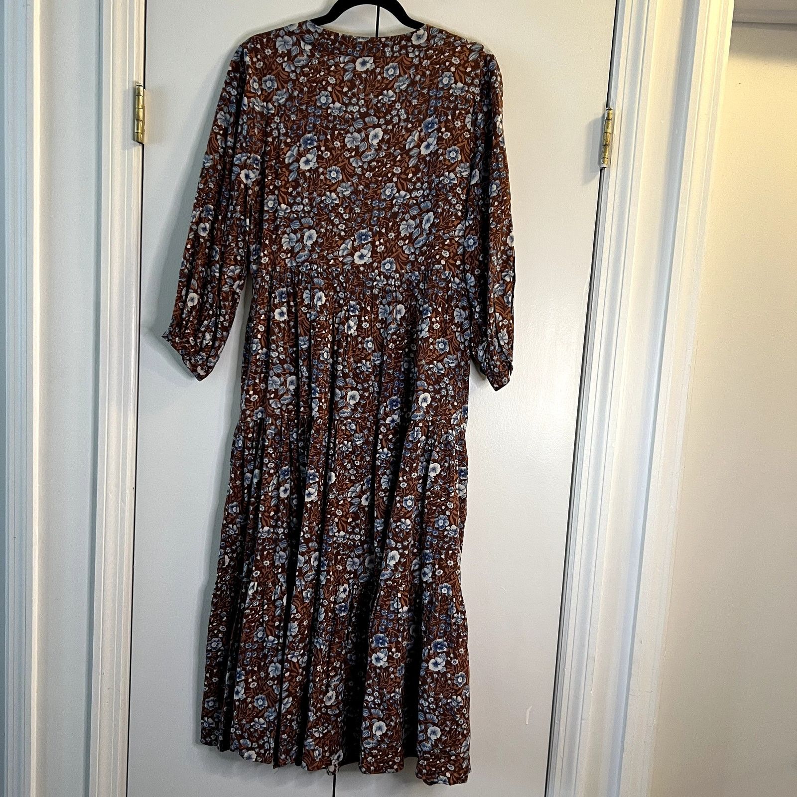 Madewell Madewell Challis Wrap Midi Dress in Woodland Floral V-neck Size XS / US 0-2 / IT 36-38 - 8 Thumbnail