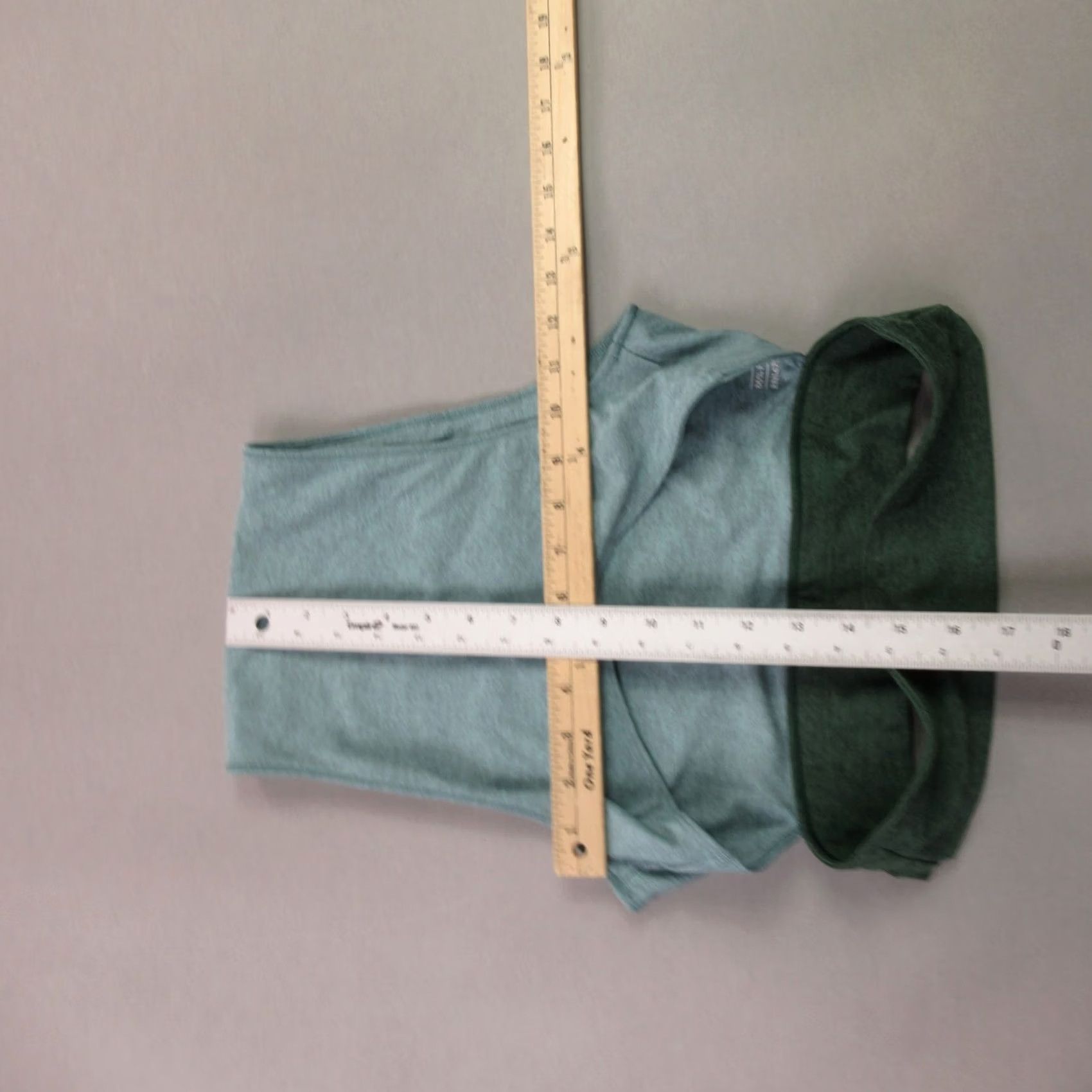 Outdoor Voices Outdoor Voices Top Womens Small Lightweight Workout Tech Gym Casual Size S / US 4 / IT 40 - 6 Thumbnail