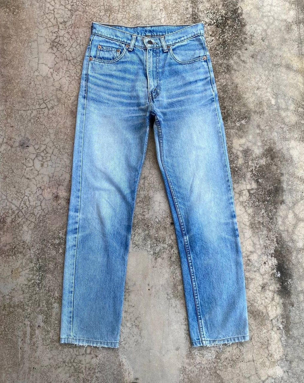 Levi's × Vintage VINTAGE LEVIS 1990S STONEWASH DENIM BJ07-11 Size US 28 / EU 44 - 1 Thumbnail