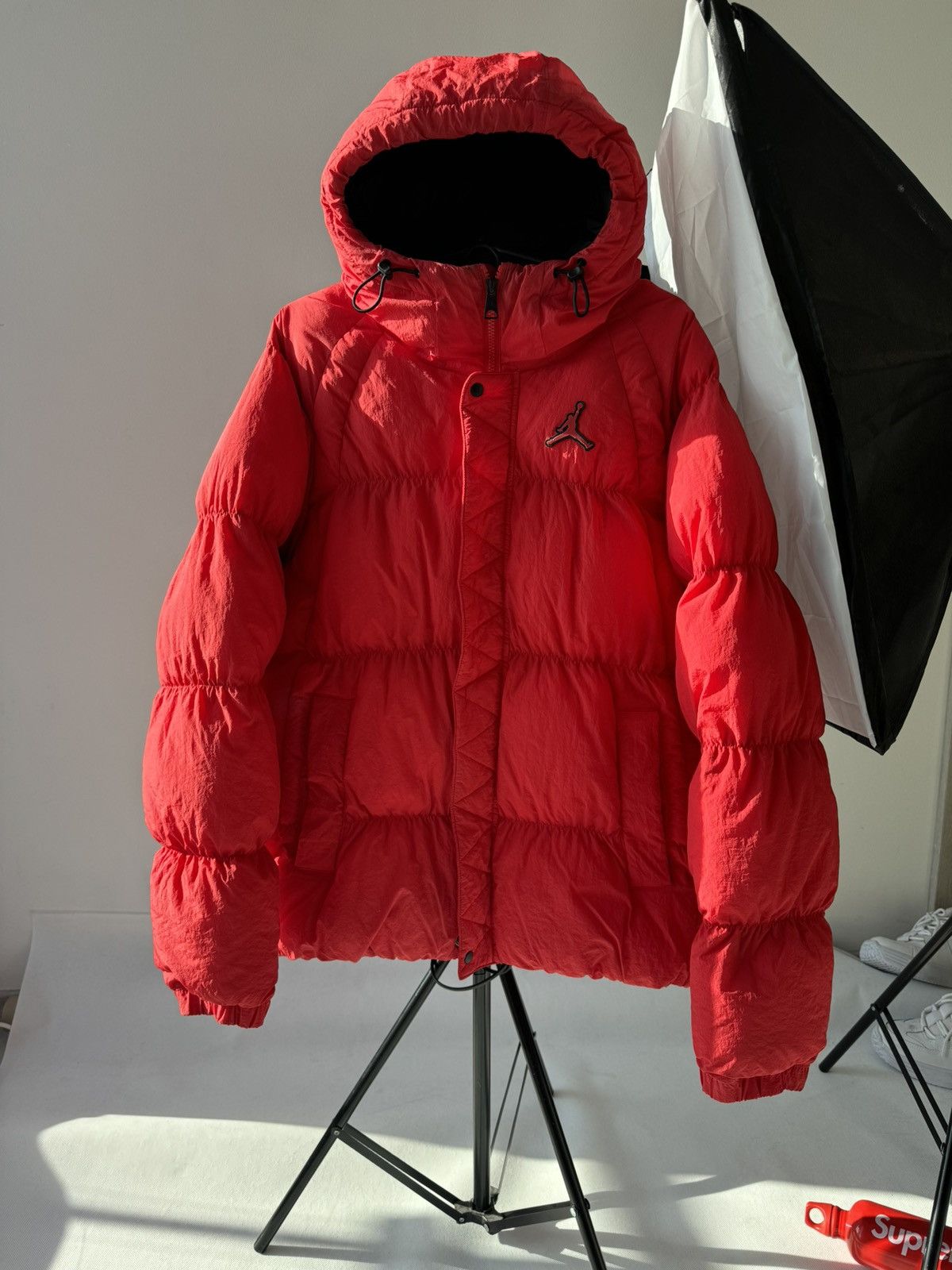 Red jordan puffer jacket sales