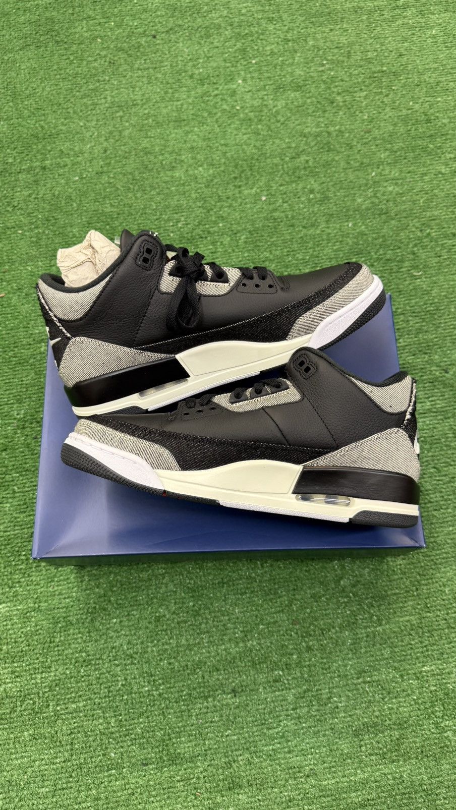 Jordan Brand Jordan retro 3 black levi Size US 10.5 / EU 43-44 - 2 Thumbnail
