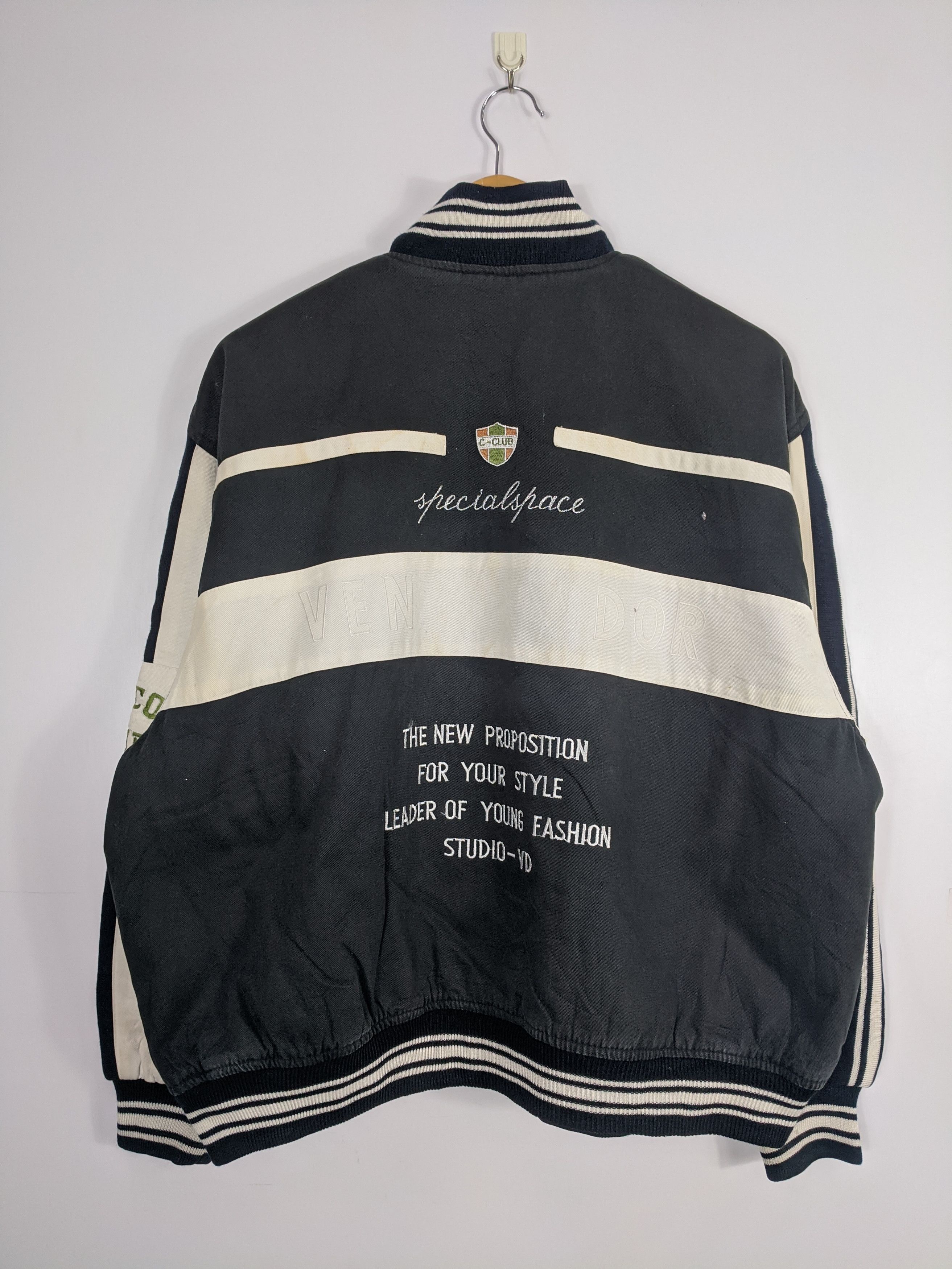 Vintage Vintage 90s Varsity Jacket Embroidered J0431 Size US L / EU 52-54 / 3 - 3 Thumbnail