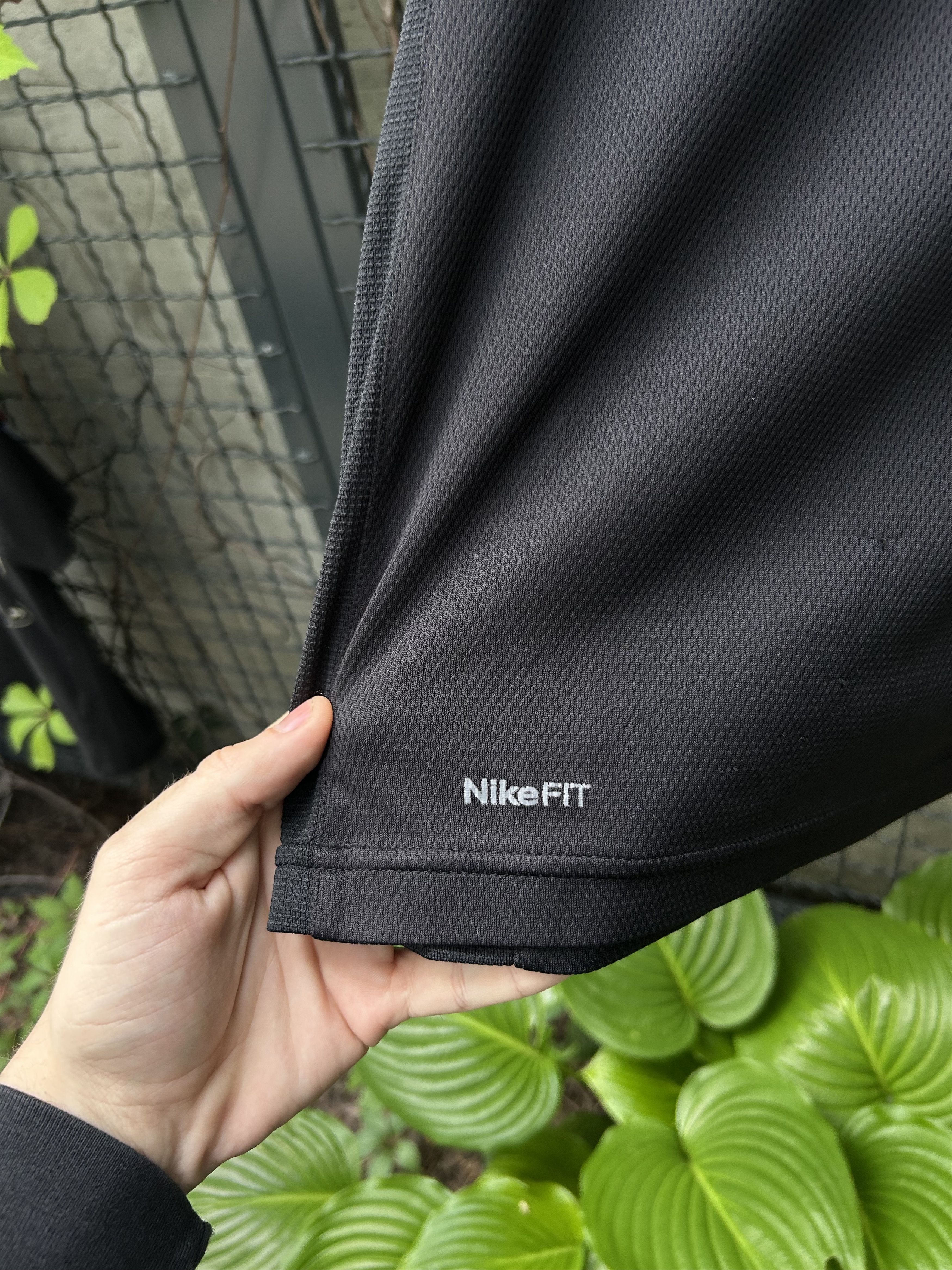 Nike Vintage 90s Nike Fit Embroidered Logo Swoosh T-Shirt Size US M / EU 48-50 / 2 - 10 Thumbnail