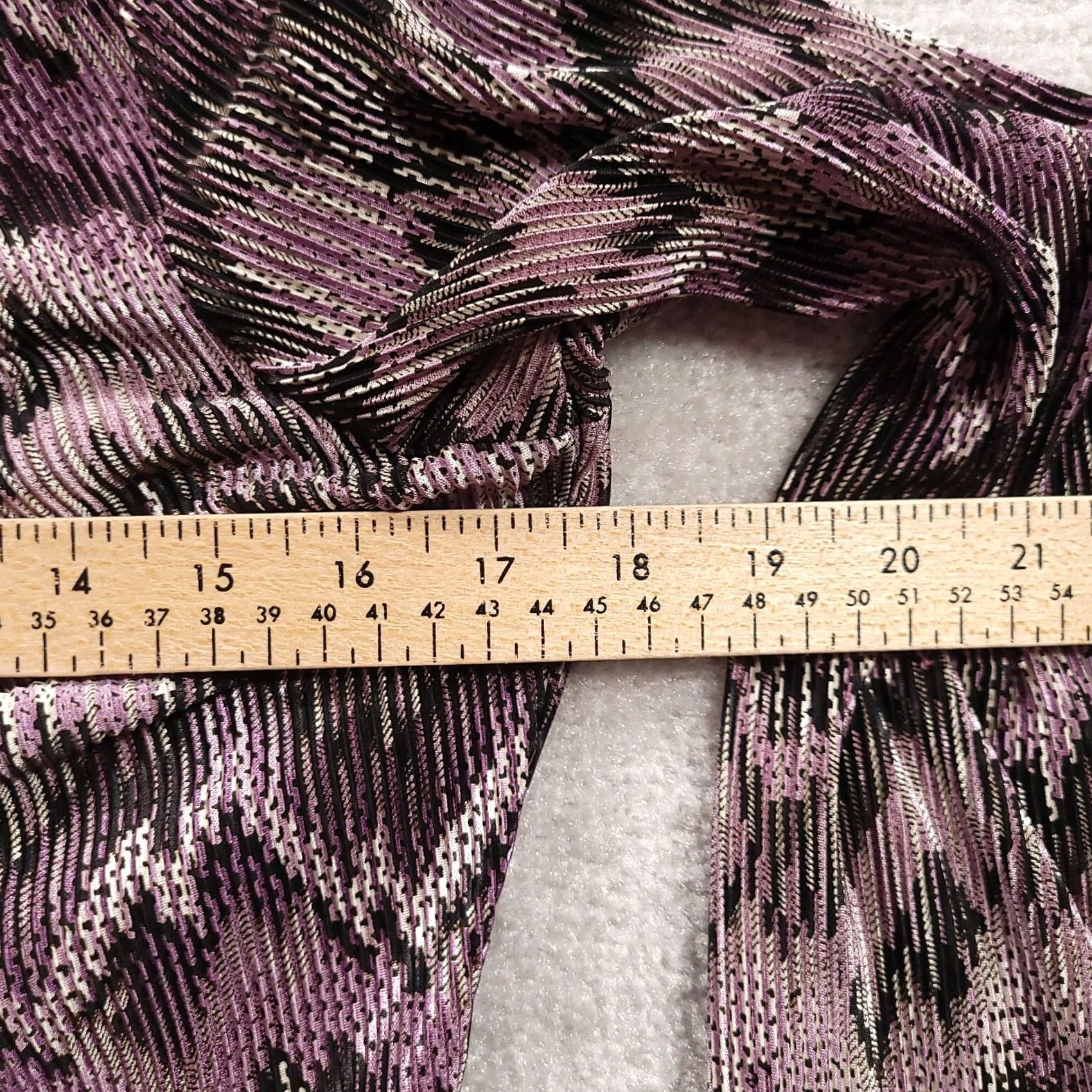 Vintage VINTAGE Dressbarn Blouse Womens Large Purple Black Geometric Keyhole Size L / US 10 / IT 46 - 3 Thumbnail