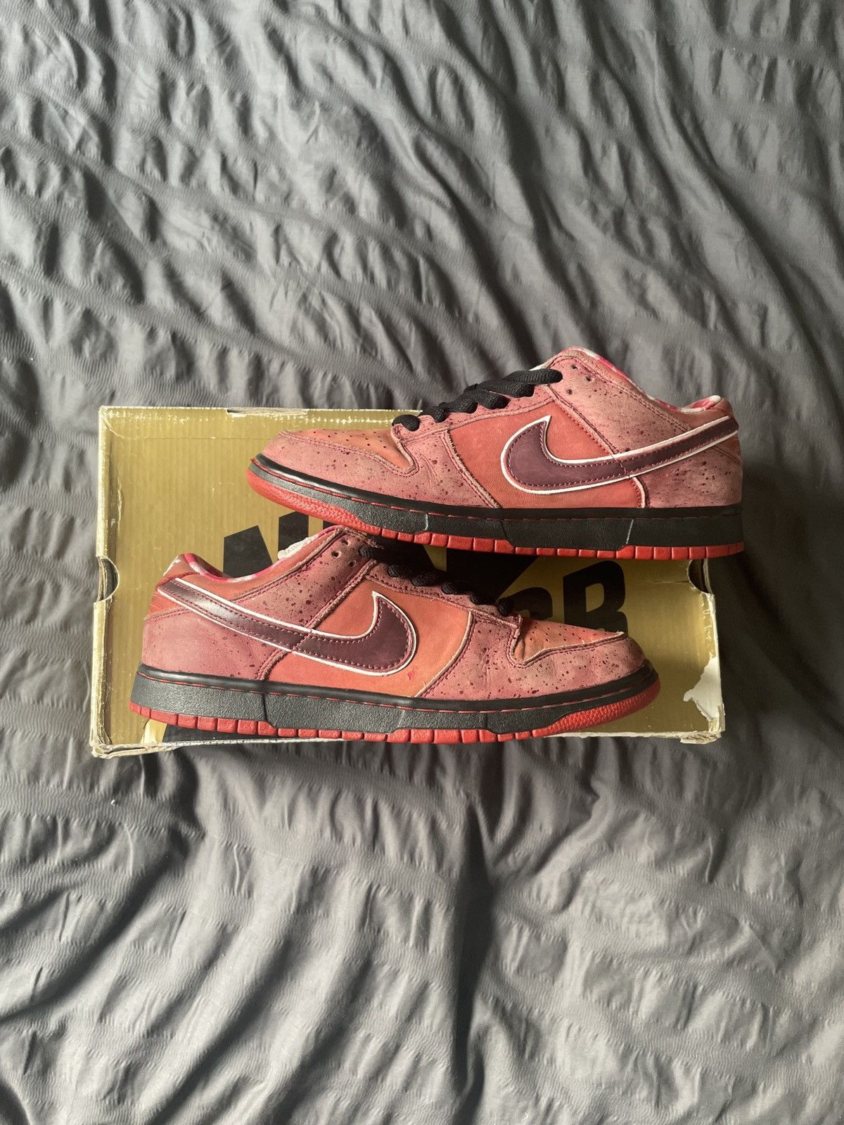 Nike Red Lobster US9.5 Size US 9.5 / EU 42-43 - 1 Thumbnail