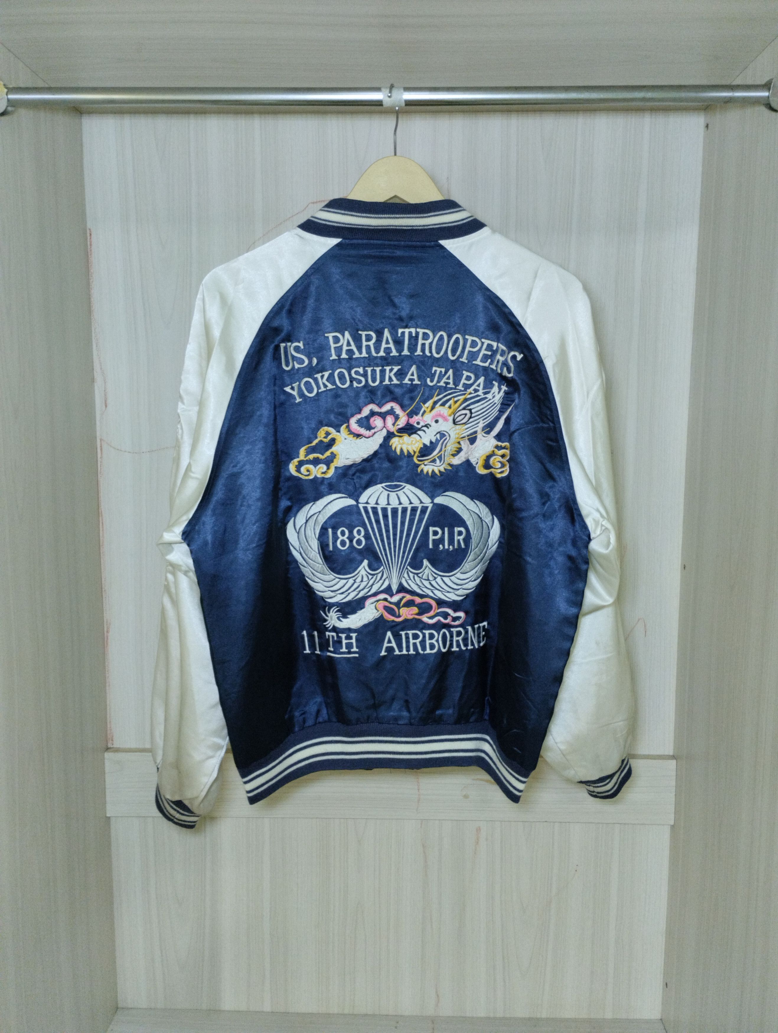 Japanese Brand Sukajan US Paratroopers Yokosuka japan 11 TH Airborne Size US L / EU 52-54 / 3 - 2 Thumbnail