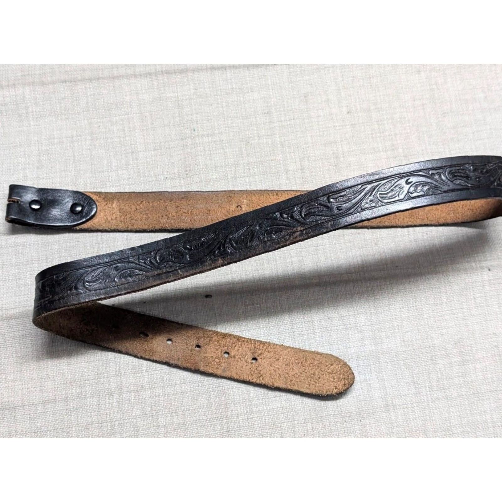 Vintage VINTAGE western belt belt 42 black tooled buckle leather cowhide full grain leather men Size 42 - 4 Thumbnail