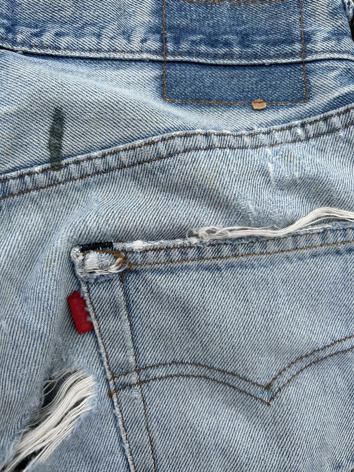 Levi's Vintage Clothing 80's THRASHED Levis 524 Selvedge Grunge Punk Denim Jeans Size US 28 / EU 44 - 18 Thumbnail