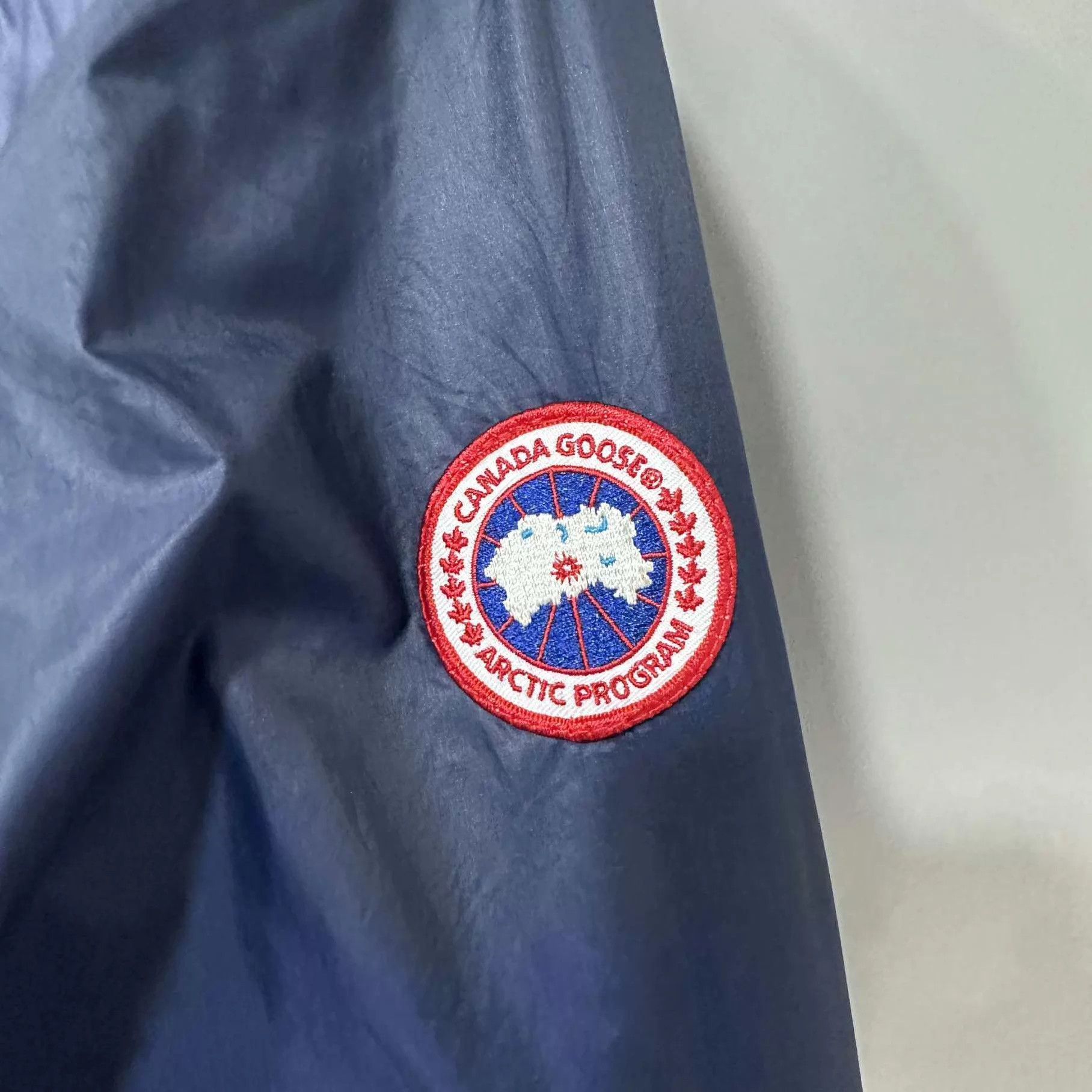 Canada Goose Canada Goose Navy Blue Logo Puffer Jacket Size M Size US M / EU 48-50 / 2 - 4 Thumbnail