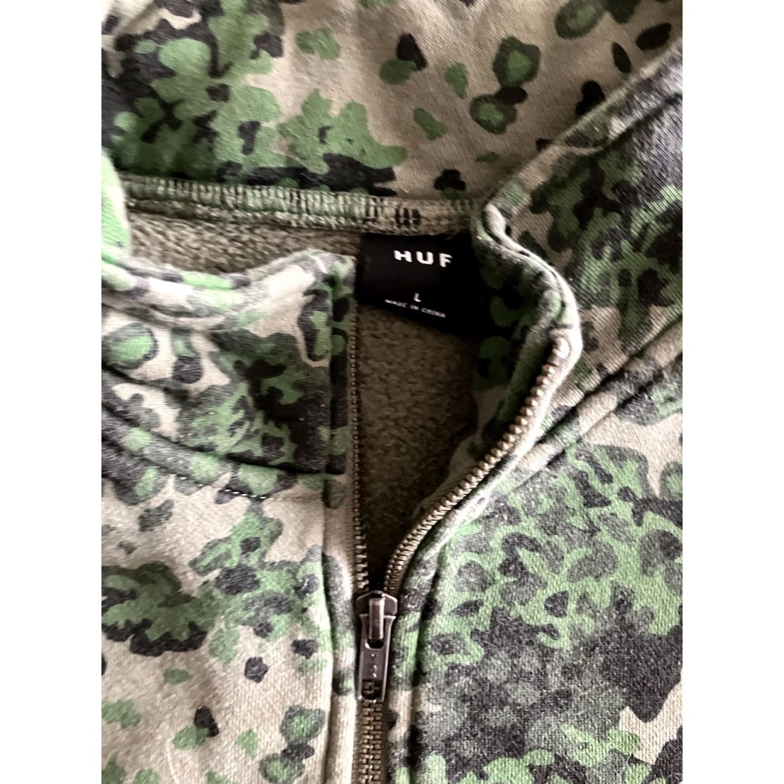 Huf HUF Contra Men's 1/4 Zip Camouflage Sweatshirt Large Pocket Sweater Large Multicolor Camouflage 1/4 Zip Pullover Men Size US L / EU 52-54 / 3 - 2 Thumbnail
