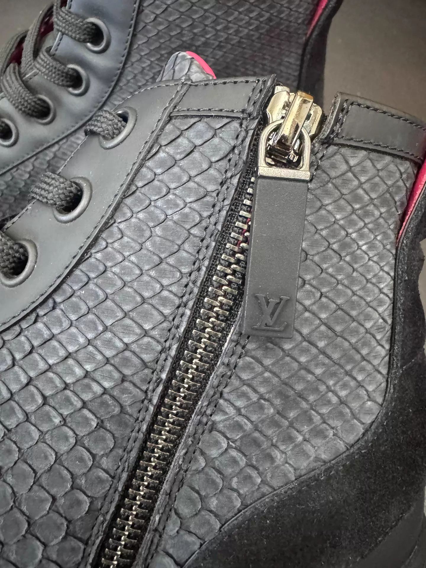 Louis Vuitton LV Black Python High-Top Sneaker Size 40 (New, Minor Wear) Size US 7 / EU 40 - 8 Thumbnail