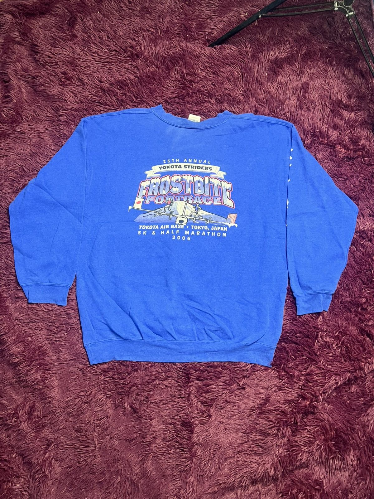 Japanese Brand Vintage2006Yokota Striders Frostbite Footrace Sweatshirt(46) Size US L / EU 52-54 / 3 - 2 Thumbnail