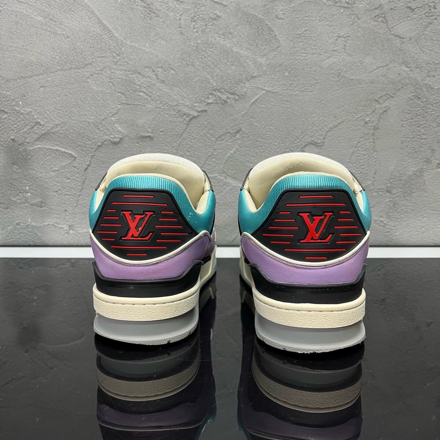 Louis Vuitton LV Trainer blue purple macaron UK8.5/42.5 98 new minor wear Size US 8.5 / EU 41-42 - 5 Thumbnail