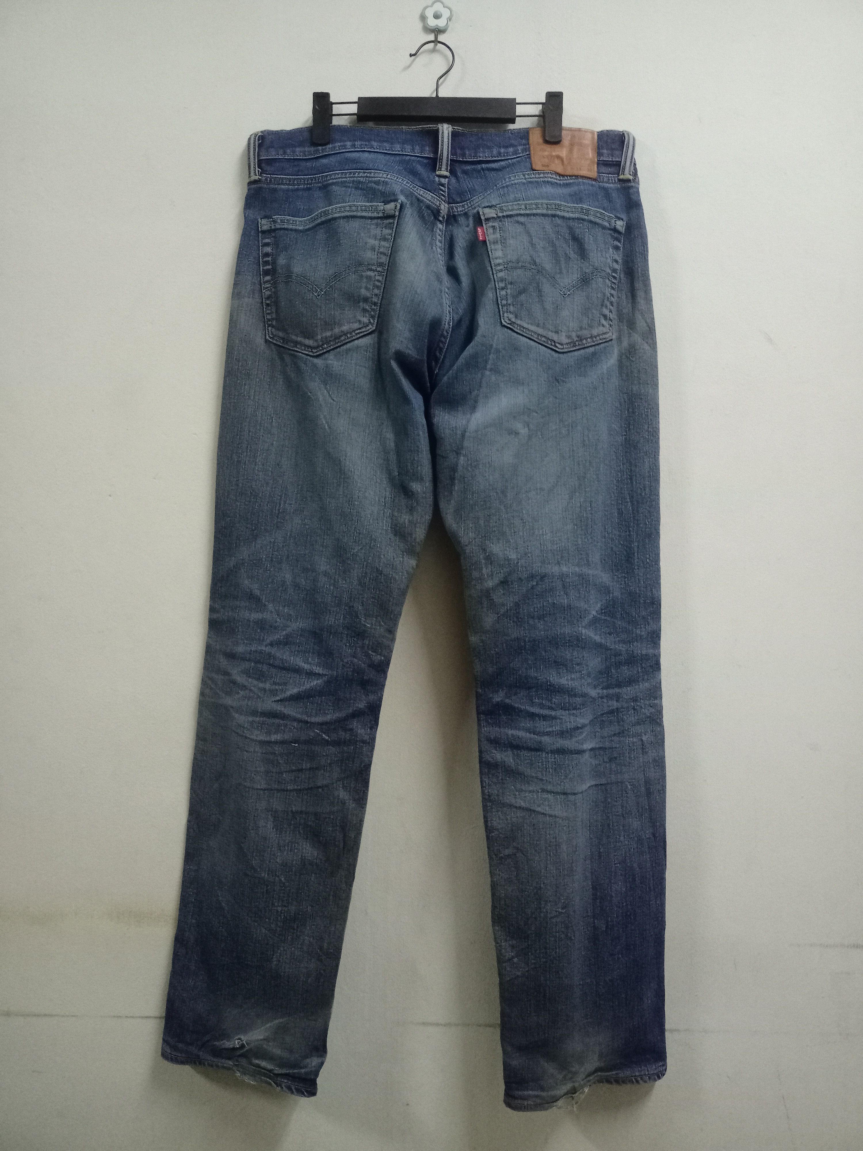 Levi's Vintage Levis 505 Blue Wash Distressed Ripped Baggy Jeans Size US 36 / EU 52 - 2 Thumbnail