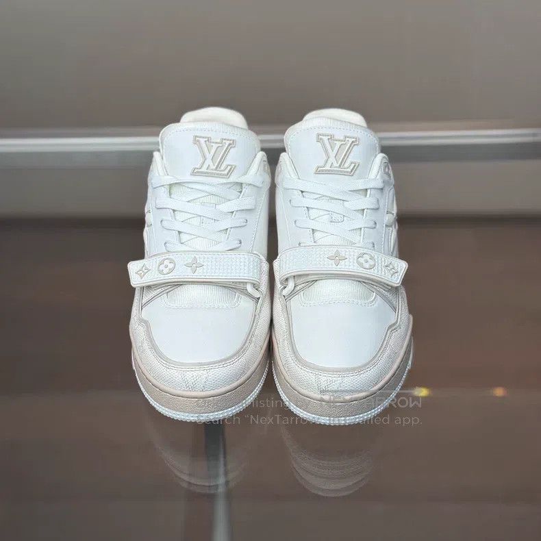 Louis Vuitton Louis Vuitton Trainer 25 New Beige Velcro shoes Size US 8 / EU 41 - 2 Thumbnail