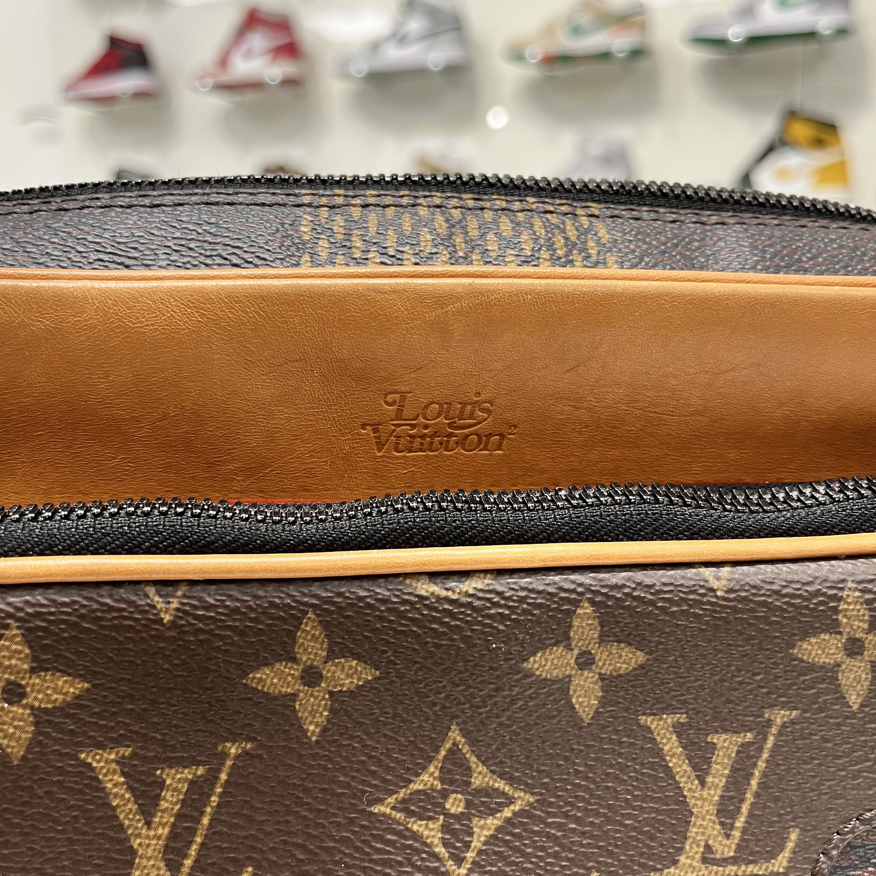 Louis Vuitton × Nigo × Virgil Abloh Louis Vuitton Virgil Abloh x Nigo Nil Messenger Giant Brown Size ONE SIZE - 7 Thumbnail