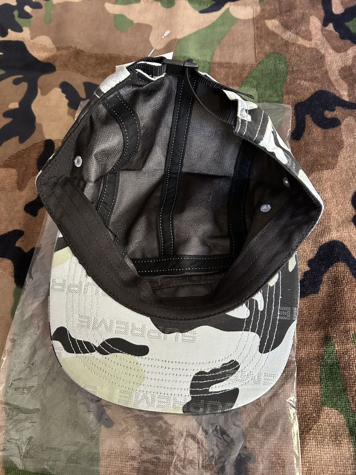 Supreme Supreme Reflective Jacquard Camp Cap Artic Camo FW24 Size ONE SIZE - 9 Thumbnail
