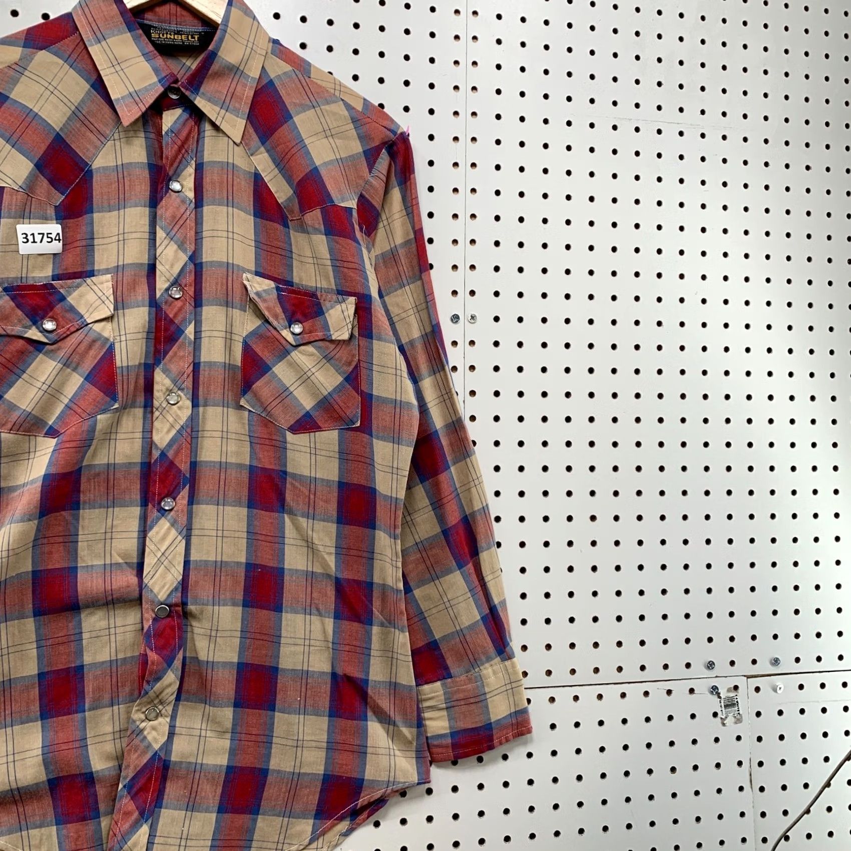 Vintage VINTAGE Pearl Knotts Sunbelt Mens Pearl Snap Western Shirt Small Red Beige Plaid 80s 90s Men Women? Size US S / EU 44-46 / 1 - 4 Thumbnail
