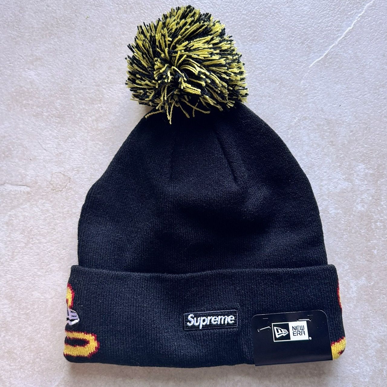 Supreme Supreme x New Era Script Cuff Beanie FW 19 BLACK Size ONE SIZE - 6 Thumbnail