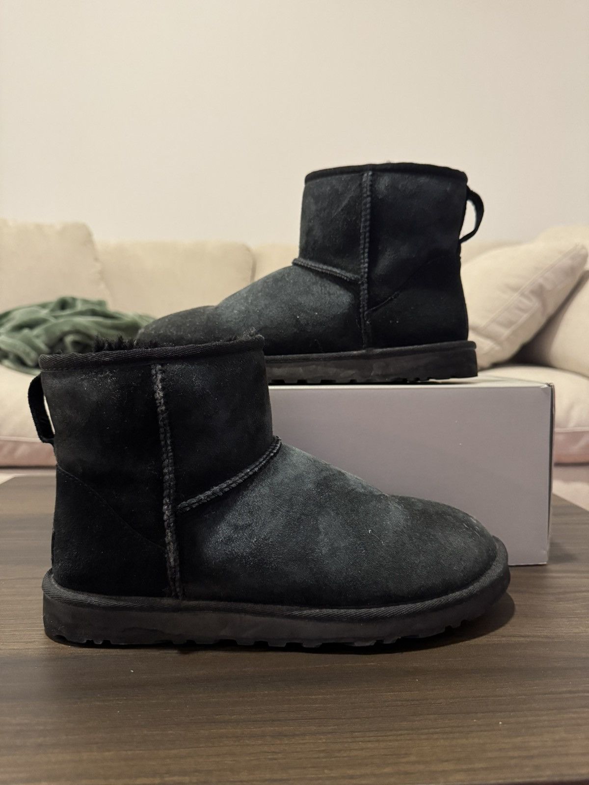 UGG W SACAI KNIT CLASSIC MINI II 7 ブラック Sacai × Ugg Ugg x Sacai Knit Classic Mini II | Grailed