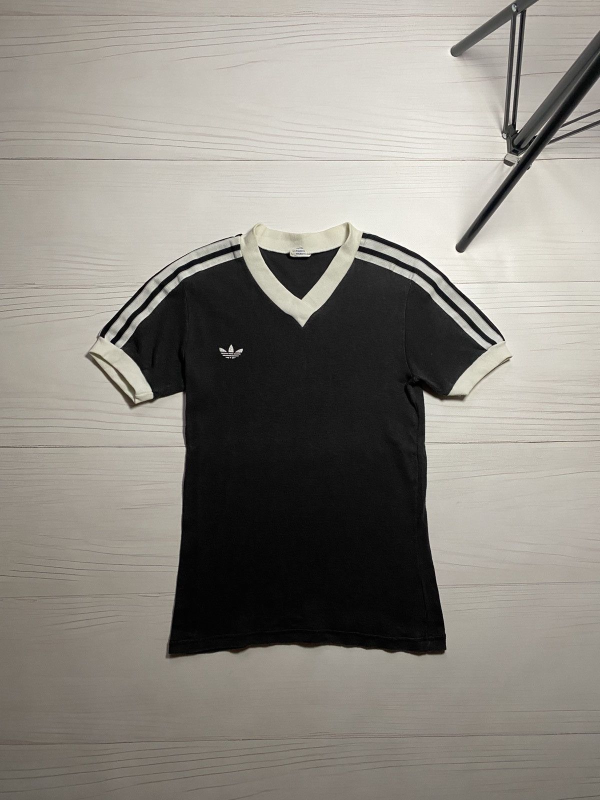 Adidas Vintage Retro 70’s/80’s Adidas Training Trefoil t shirt Size US S / EU 44-46 / 1 - 1 Thumbnail