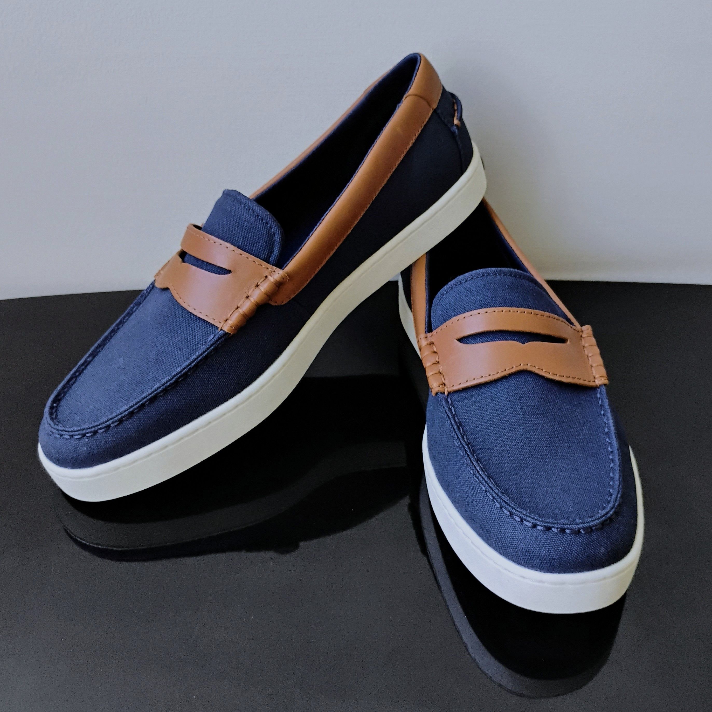 Cole Haan Cole Haan Men's Nantucket 2.0 Penny Loafer in Navy Blazer Size US 11 / EU 44 - 11 Thumbnail