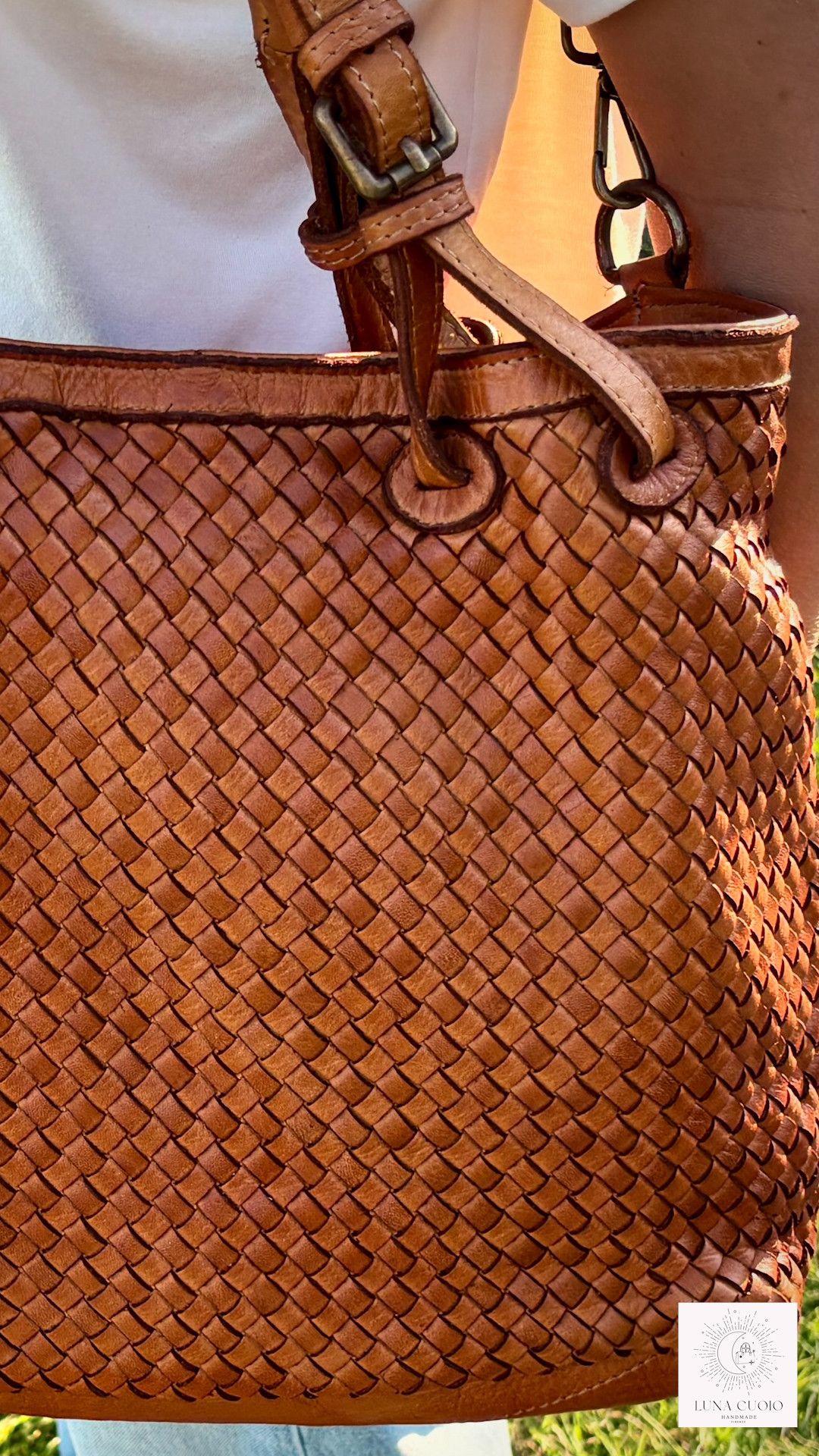 Vera Pelle Italian Handwoven Leather Bag Soft Hobo Tote for Women Size ONE SIZE - 3 Thumbnail