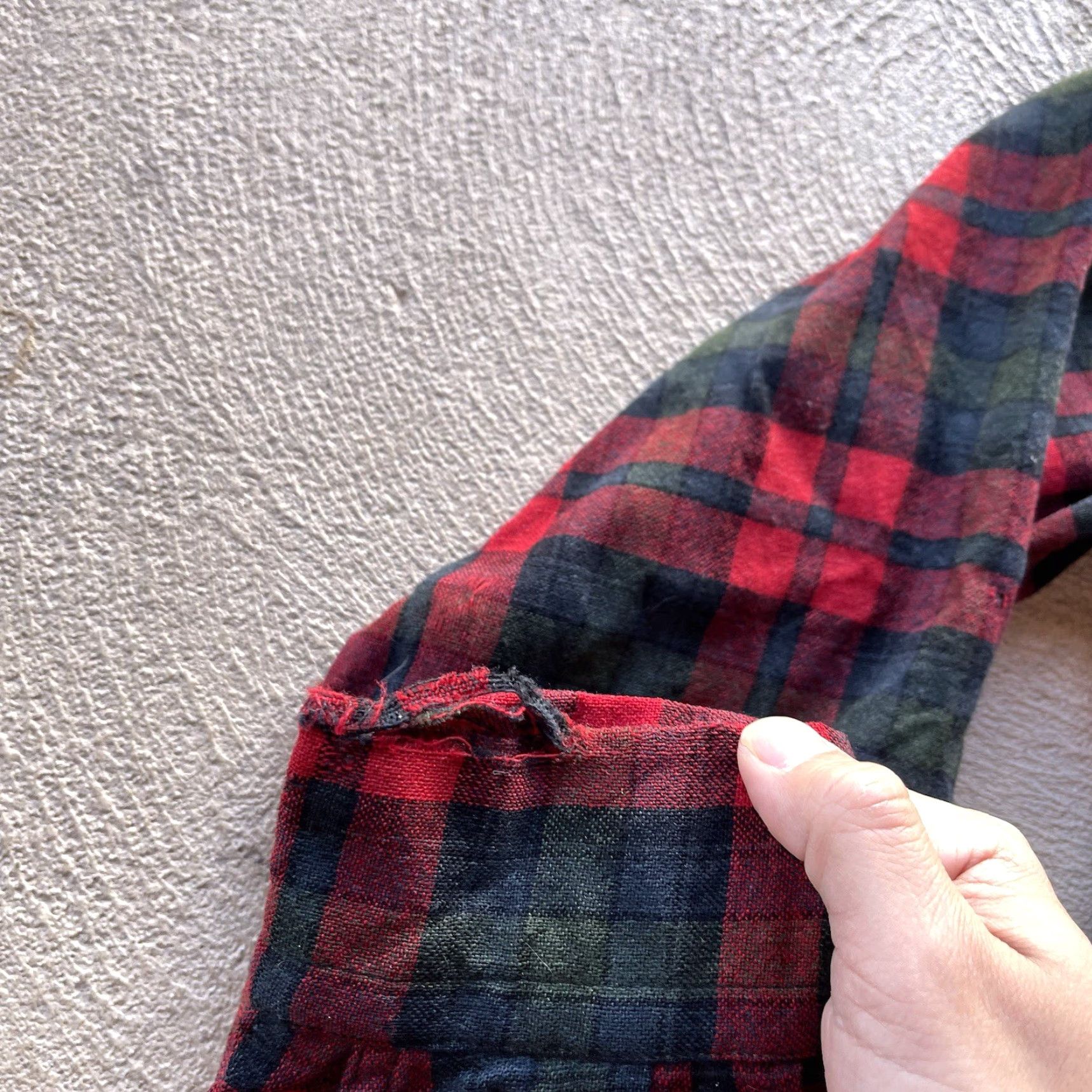 Pendleton VINTAGE Pendleton Shirt Mens Small Red Wool Flannel Button-Up Long Sleeve Collared Plaid Pocketed 60s 70s Classic Mens Size US S / EU 44-46 / 1 - 6 Thumbnail