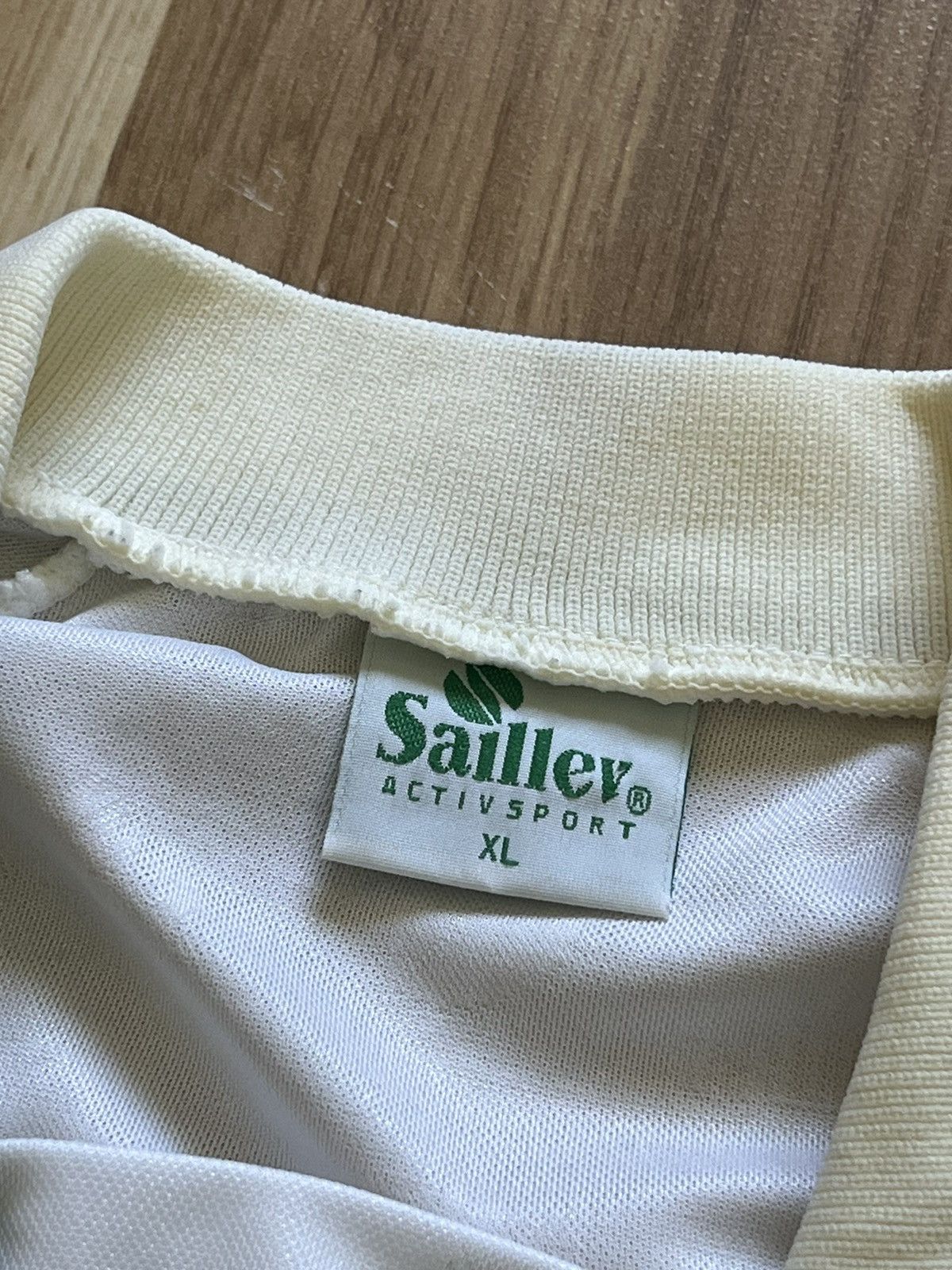 Vintage Vintage Vitoria Setubal Portugal football jersey 90s Size US L / EU 52-54 / 3 - 9 Thumbnail