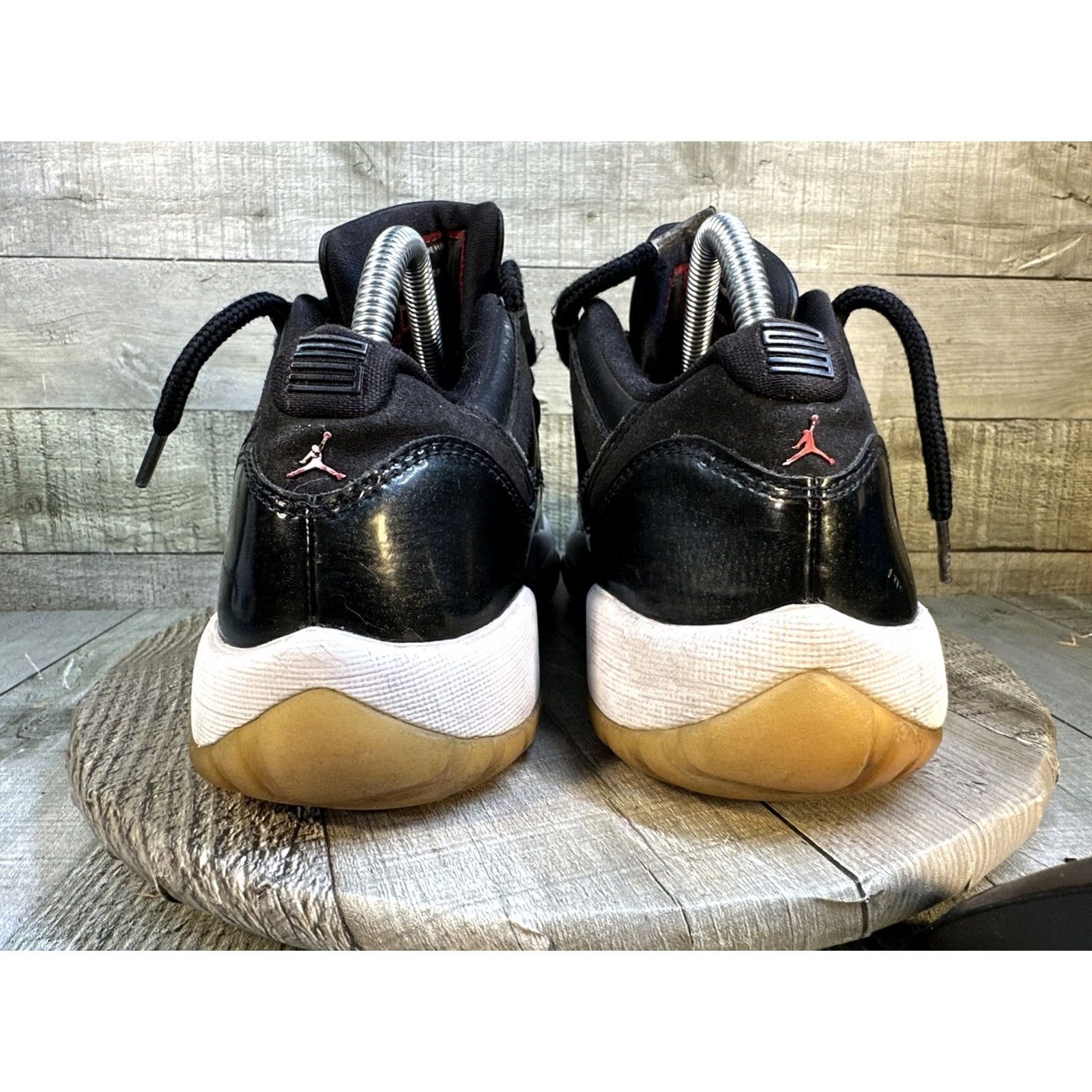 Jordan Brand Size 6 Jordan 11 Retro Low GS 72-10 Sneaker Men Black Air Jordan 11 2022 Low Top Size US 6 / EU 39 - 7 Thumbnail