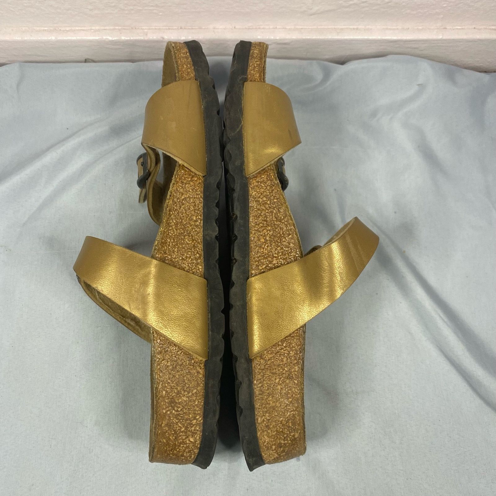 Birkenstock Birkenstock Birkis Gold Pebble Leather Soft Footbed Size 7 Size US 7 / IT 37 - 7 Thumbnail