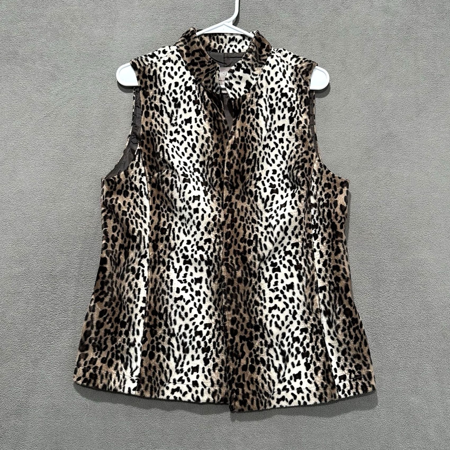 Vintage Chico's Vest Womens 1X Beige Cheetah Print Lined Open Front Faux Fur EUC Shirt Womens Size XL / US 12-14 / IT 48-50 - 2 Thumbnail