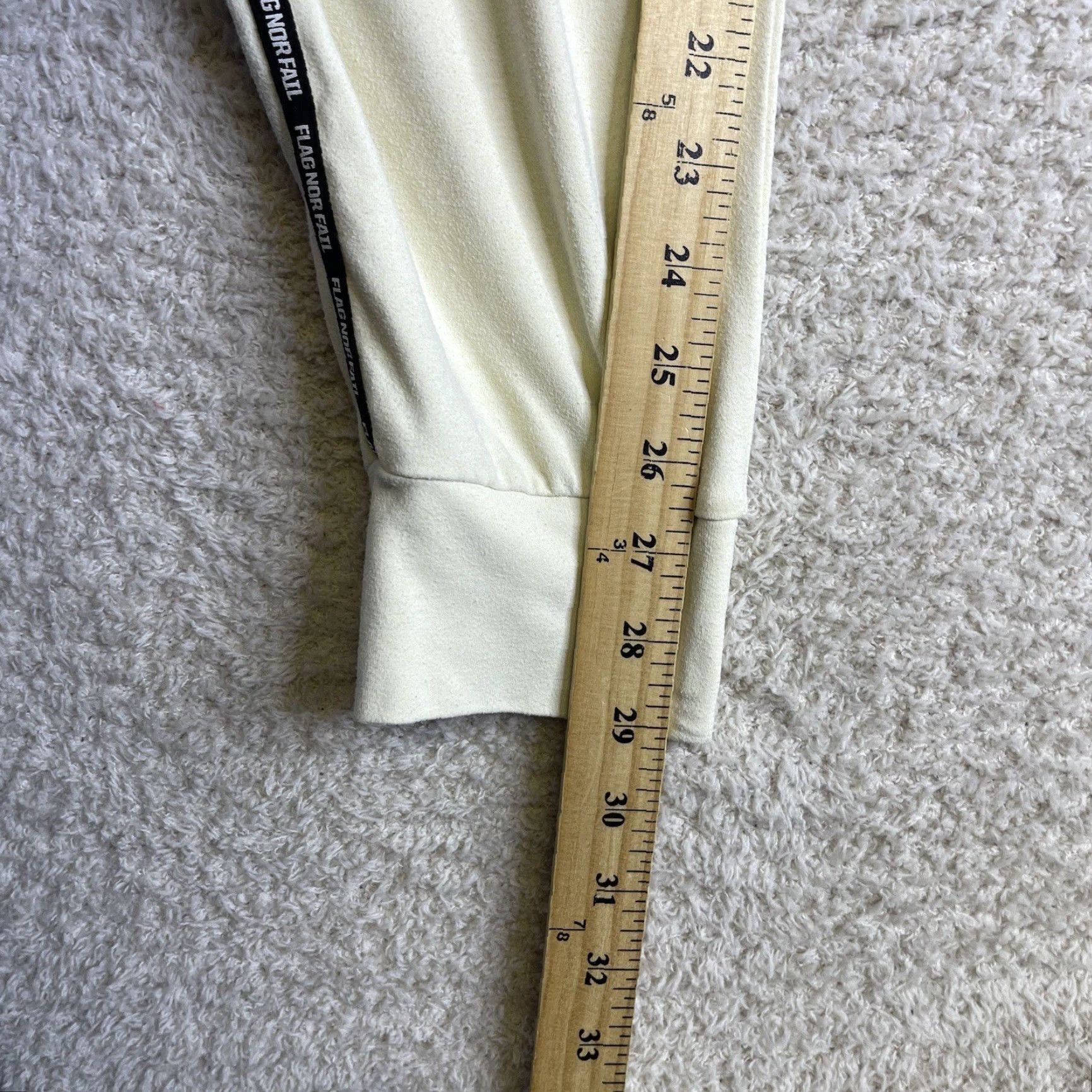 Vintage VINTAGE FLAG NOR FAIL Joggers Sweatpants Mens S Cream Tapered Stretch Gym Nylon Size US 29 - 7 Thumbnail