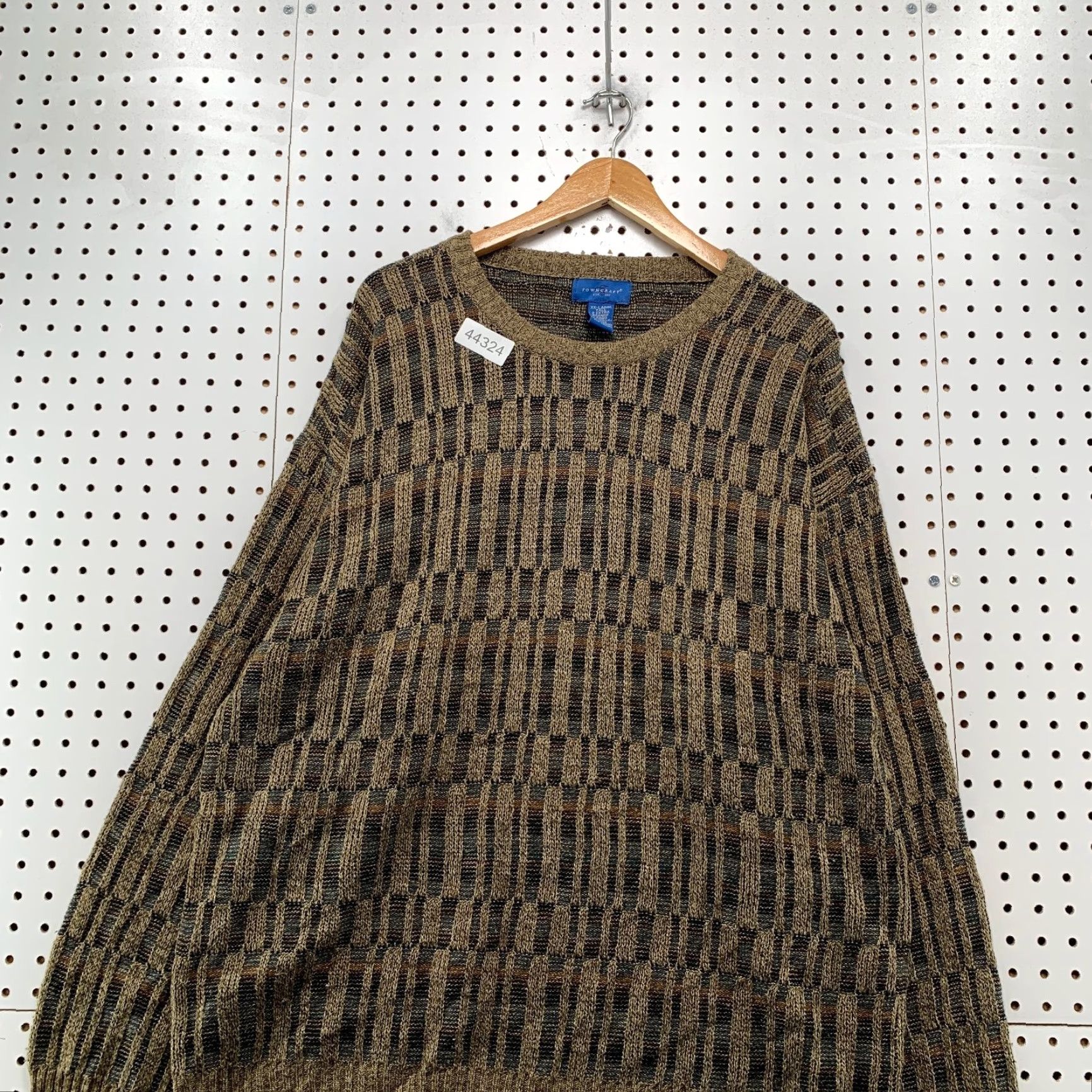 Vintage Vintage Towncraft 3d Kntit Sweater Mens 2XL Tall Brown Acrylic Made Taiwan Size US XXL / EU 58 / 5 - 2 Thumbnail