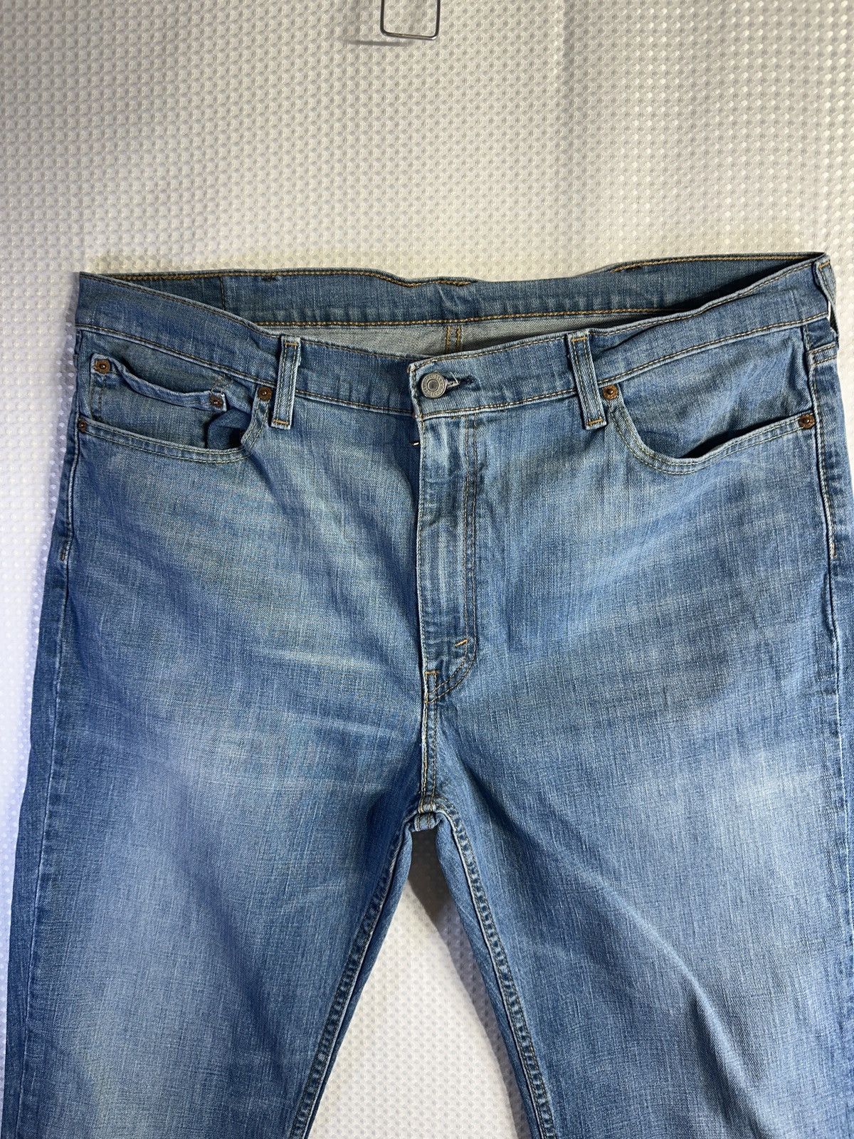 Levi's Levi’s 514™ STRAIGHT FIT MEN'S JEANS Size US 40 / EU 56 - 6 Thumbnail