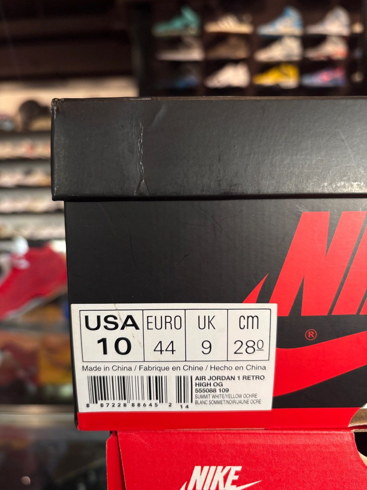 Jordan Brand Jordan 1 Retro Yellow Ochre DS OG Size 10 Size US 10 / EU 43 - 2 Thumbnail
