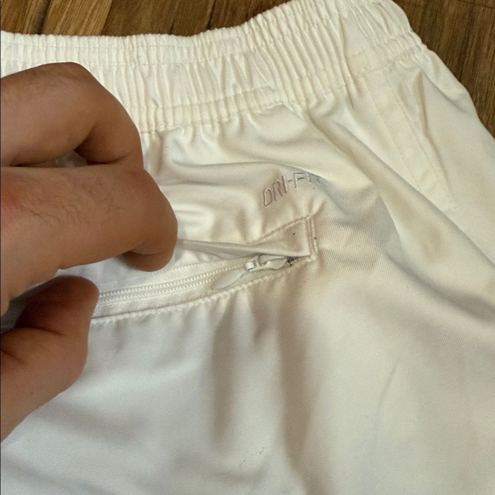 Nike 90s Nike Solo Swoosh Dri-Fit Tennis Shorts Size US 36 / EU 52 - 6 Thumbnail