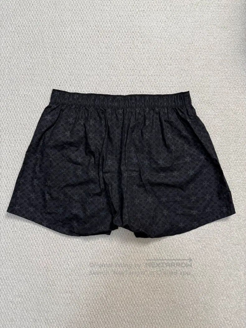 Chrome Hearts CHROME HEARTS Size XL Black striped shorts and beach pants Size US 33 - 3 Thumbnail