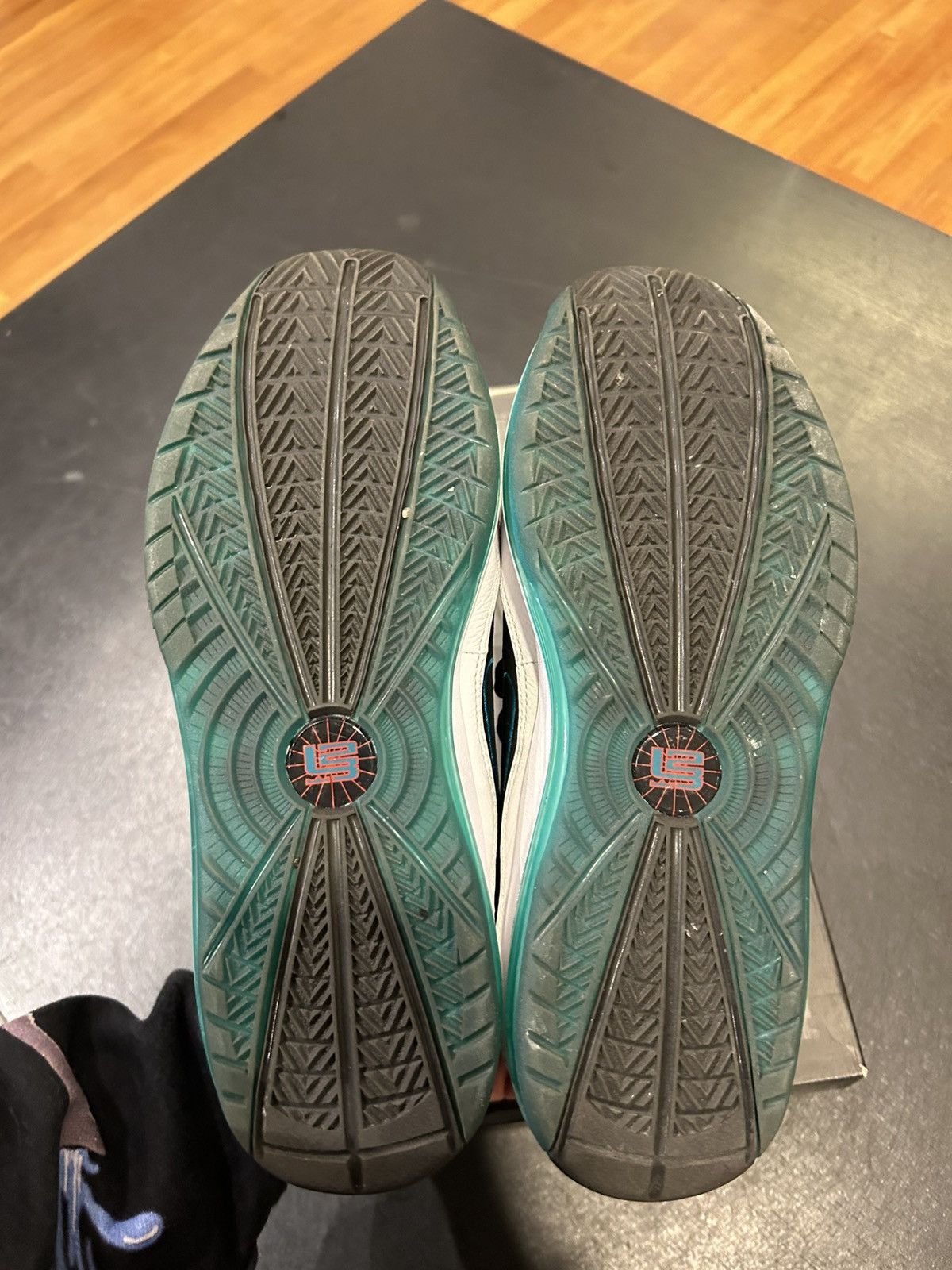 Nike Nike Lebron 7 ‘Red Carpet’ Size US 10.5 / EU 43-44 - 5 Thumbnail
