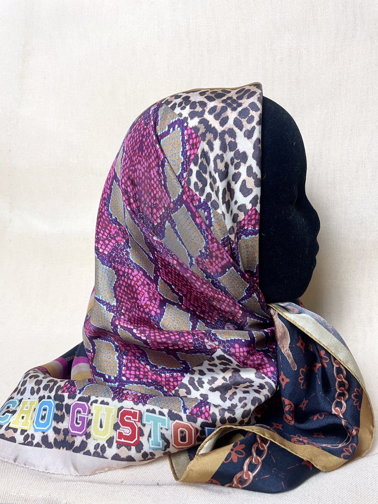 Vintage Mucho Gusto multicolour dog snakes leopard print silk scarf Size ONE SIZE - 17 Thumbnail