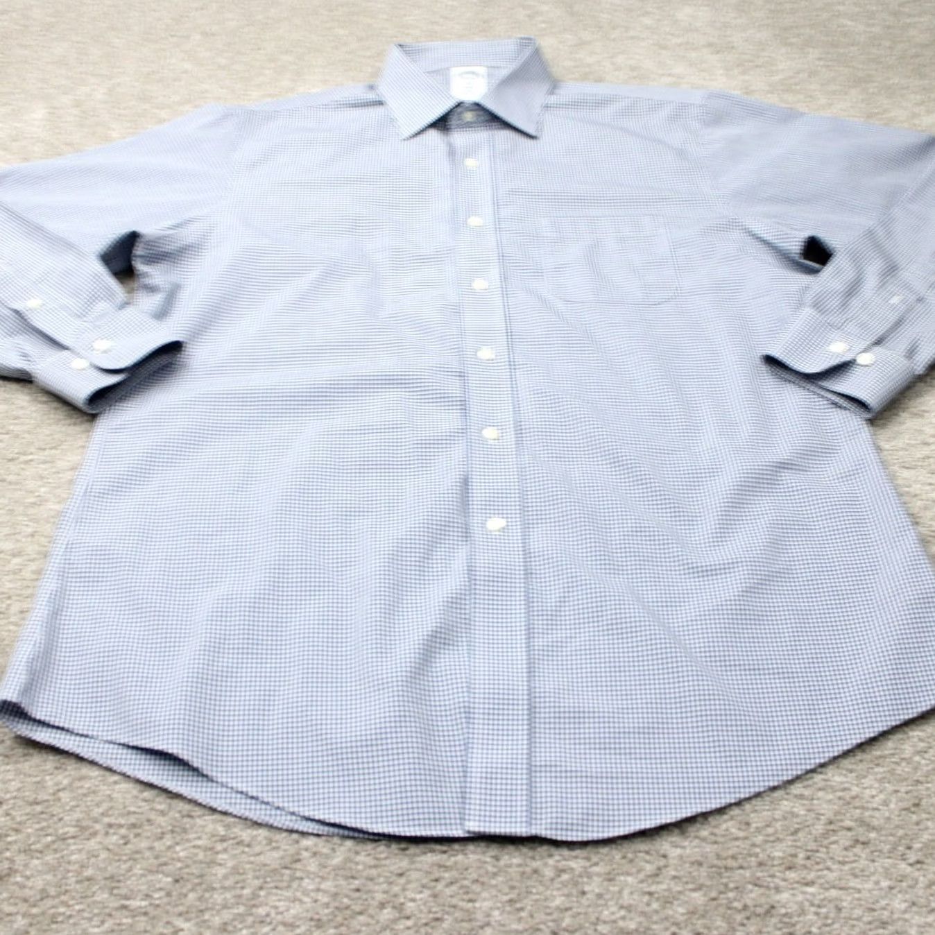 Brooks Brothers Brooks Brothers Regent Shirt Mens 16 1/2, 4/5 Blue Non-Iron L/S Button Dress Shirt Regular Size US XL / EU 56 / 4 - 3 Thumbnail