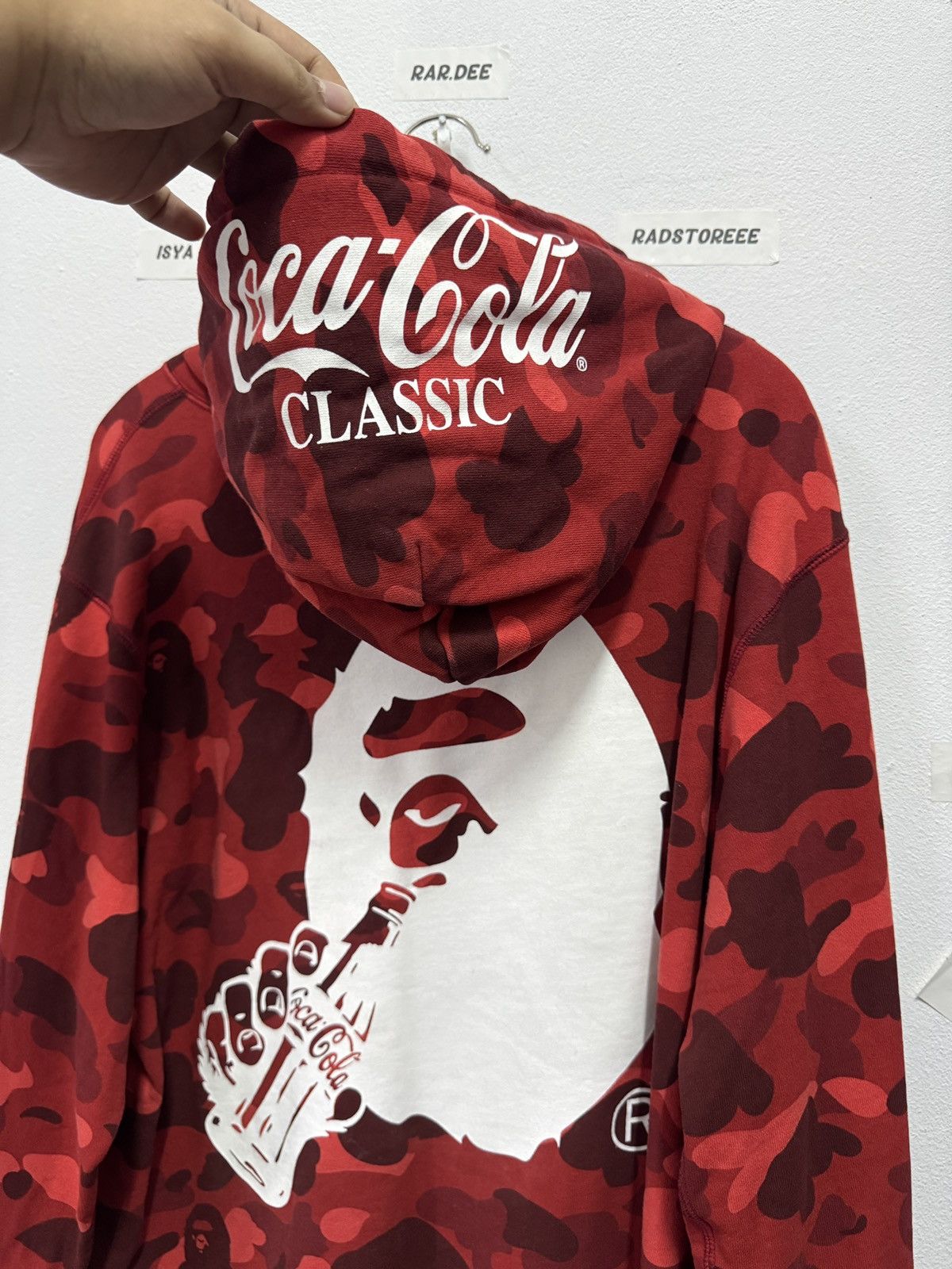 Bape × Coca Cola BAPE x Coca-Cola Color Camo Ape Head Pullover Hoodie Size US L / EU 52-54 / 3 - 11 Thumbnail
