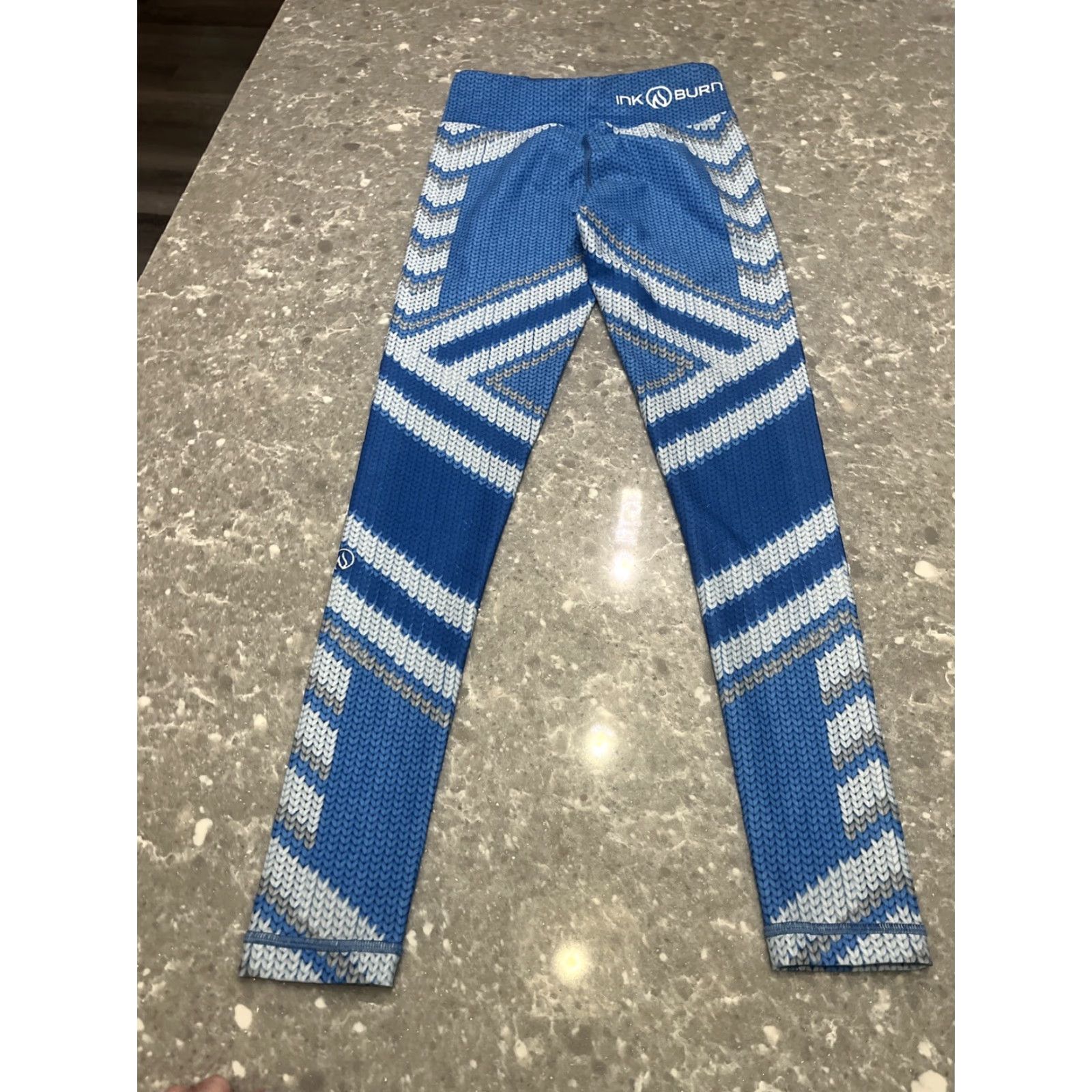 Vintage INKnBURN Leggings Womens 0 Blue Pockets Geometric Print Activewear Compression 0 Womens blue sweater print pockets Size XS / US 0-2 / IT 36-38 - 7 Thumbnail