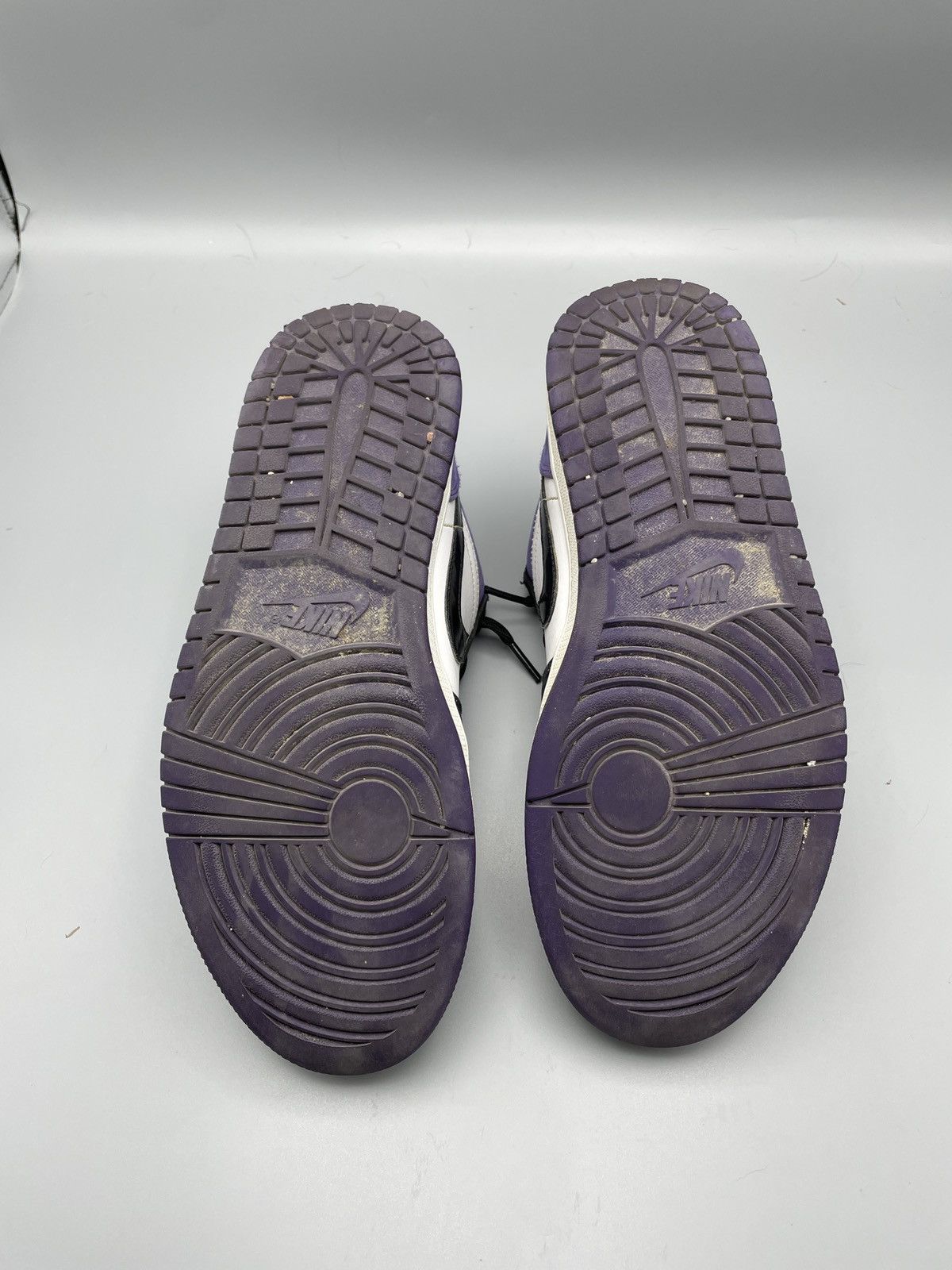 Jordan Brand × Nike Jordan 1 Low Court Purple 8.5M Size US 8.5 / EU 41-42 - 6 Thumbnail